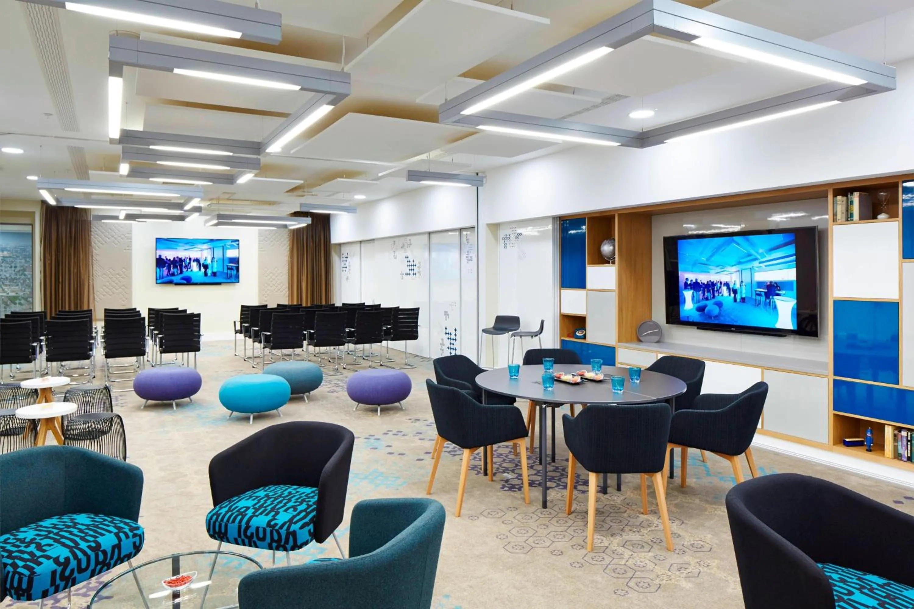 Meeting/conference room in London Marriott Hotel Kensington