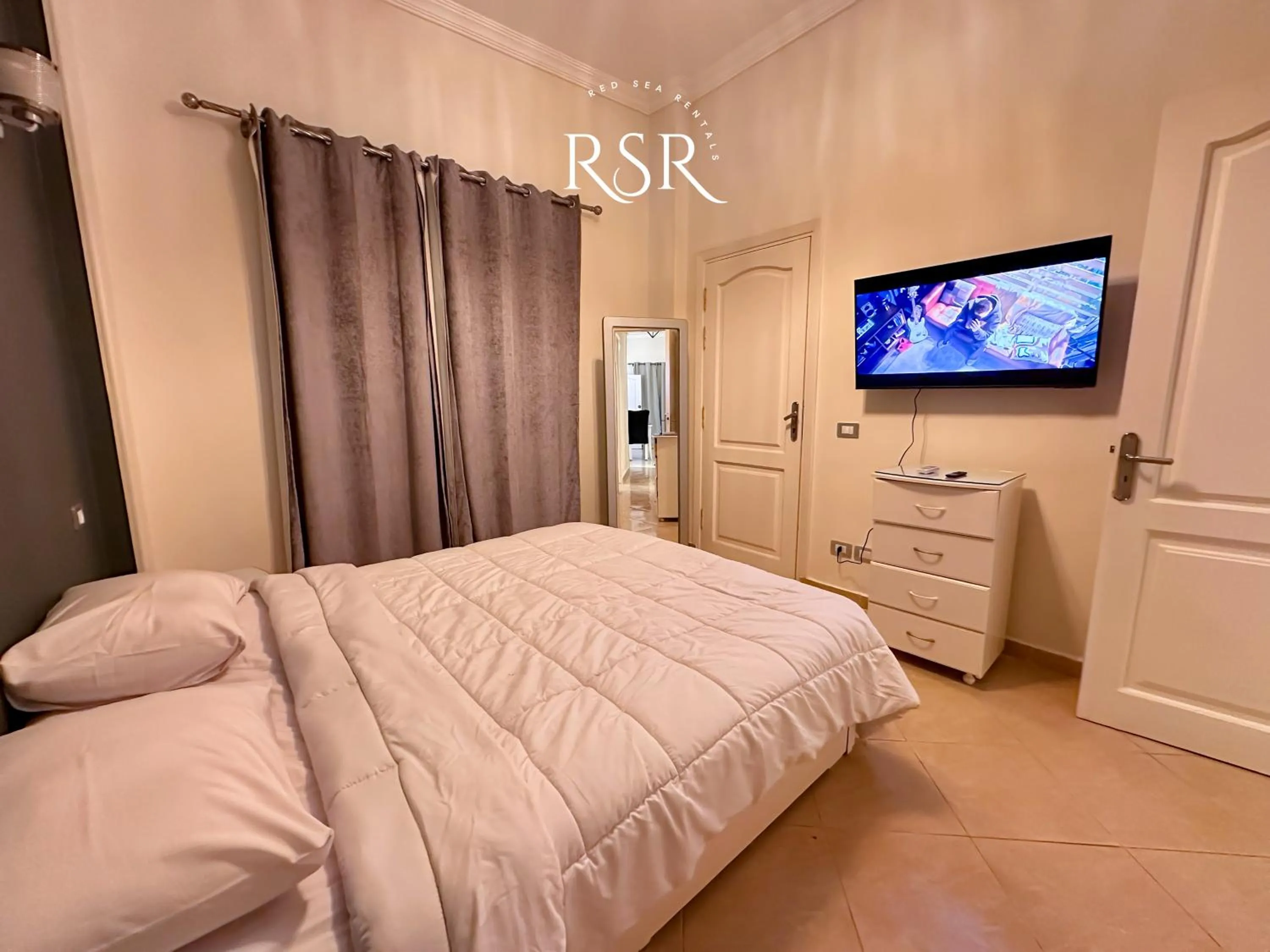 Bed in Green Garden Resort