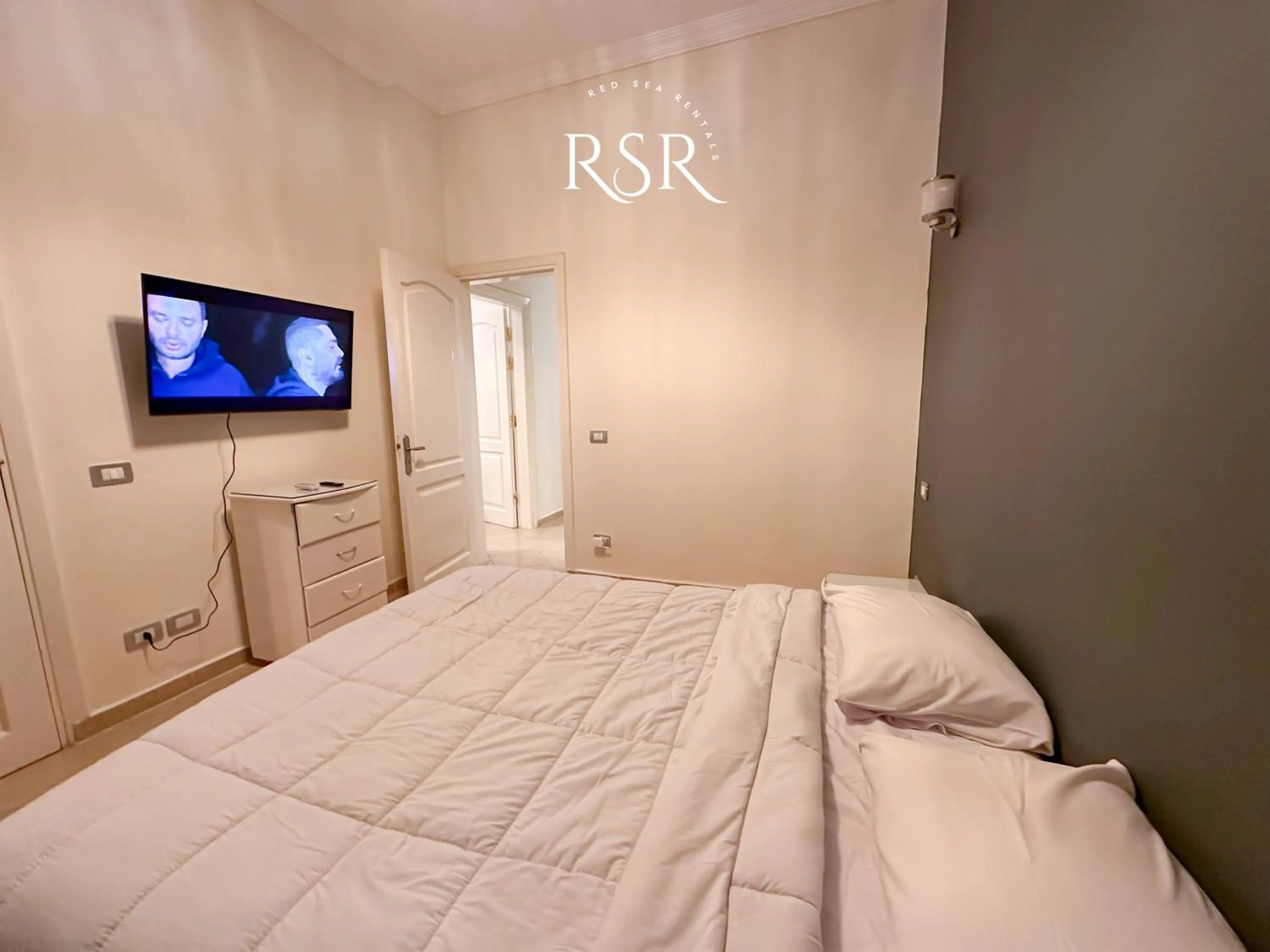 Bed in Green Garden Resort