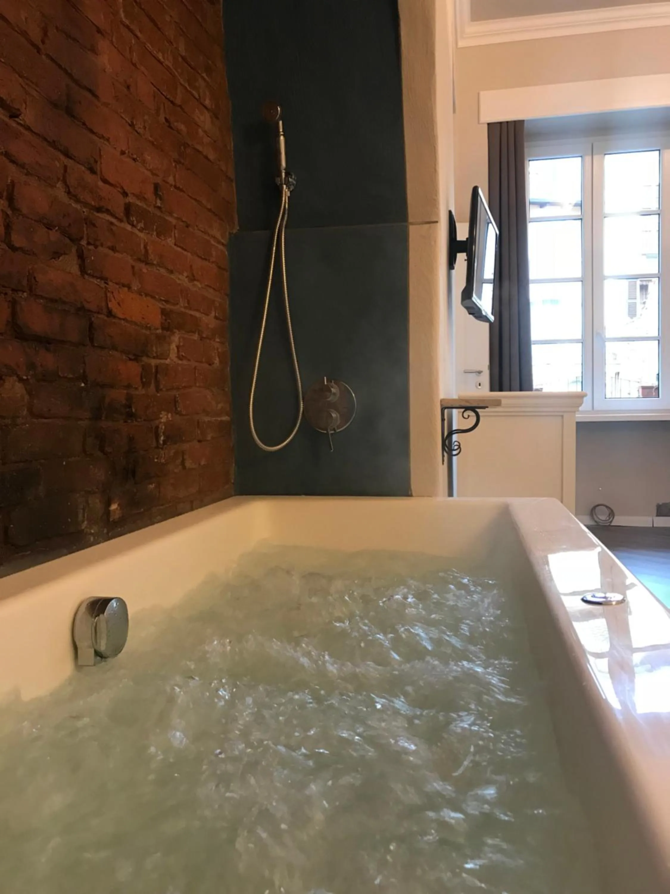 Hot Tub in B&B Magnolia