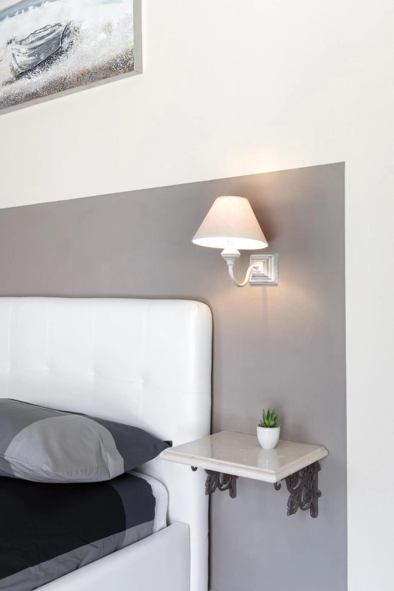 Decorative detail, Bed in B&B Magnolia