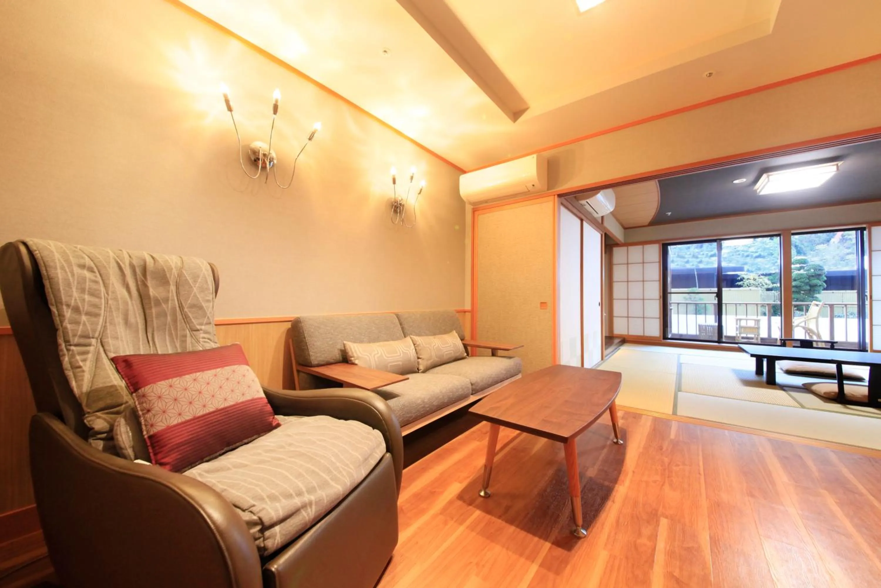 Photo of the whole room in Hotel Okada