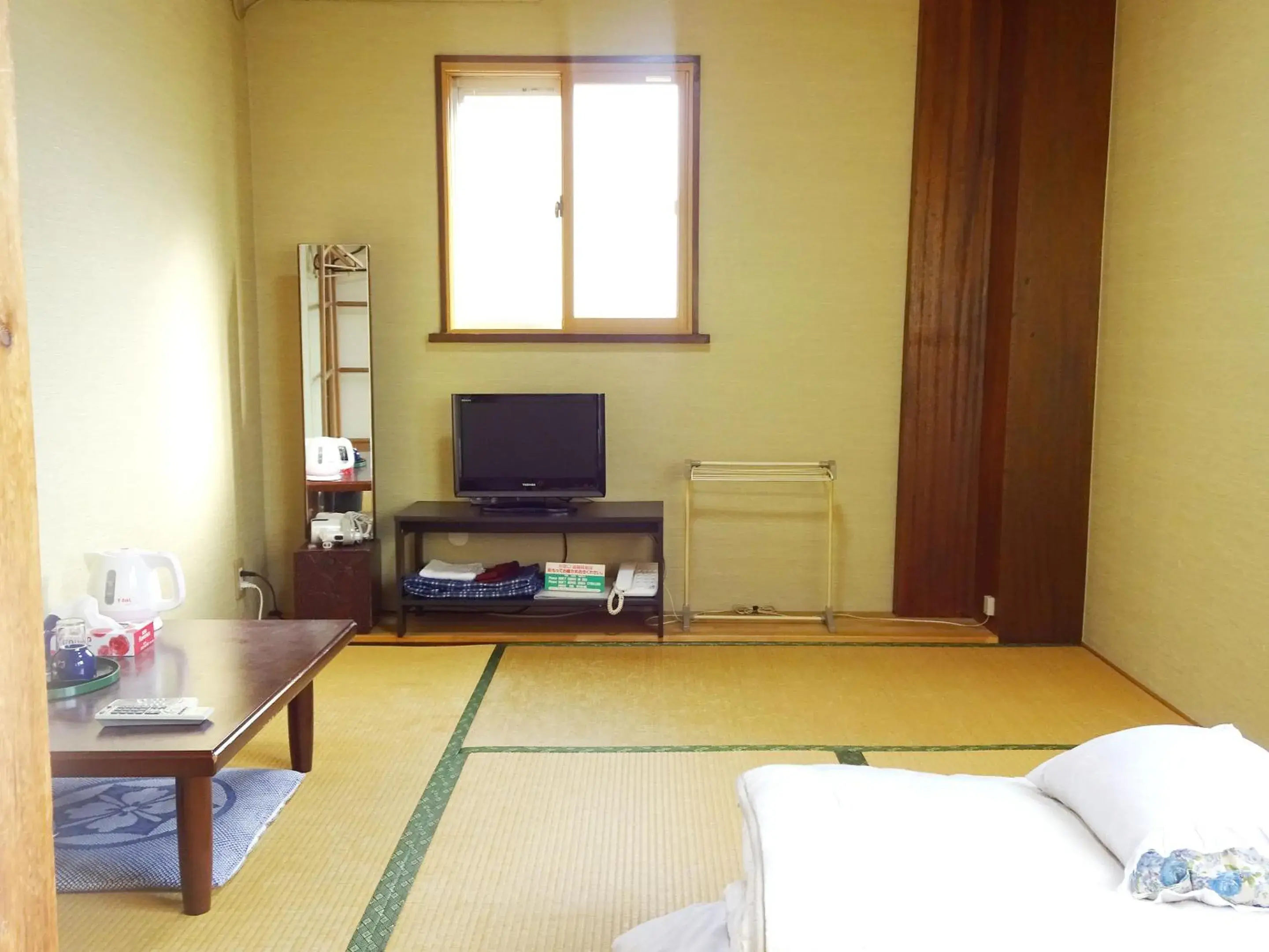 Japanese-Style Single Room with Shared Bathroom - single occupancy in Imazato Ryokan Japanese-Style Single Room with Shared Bathroom - single occupancy in Imazato Ryokan