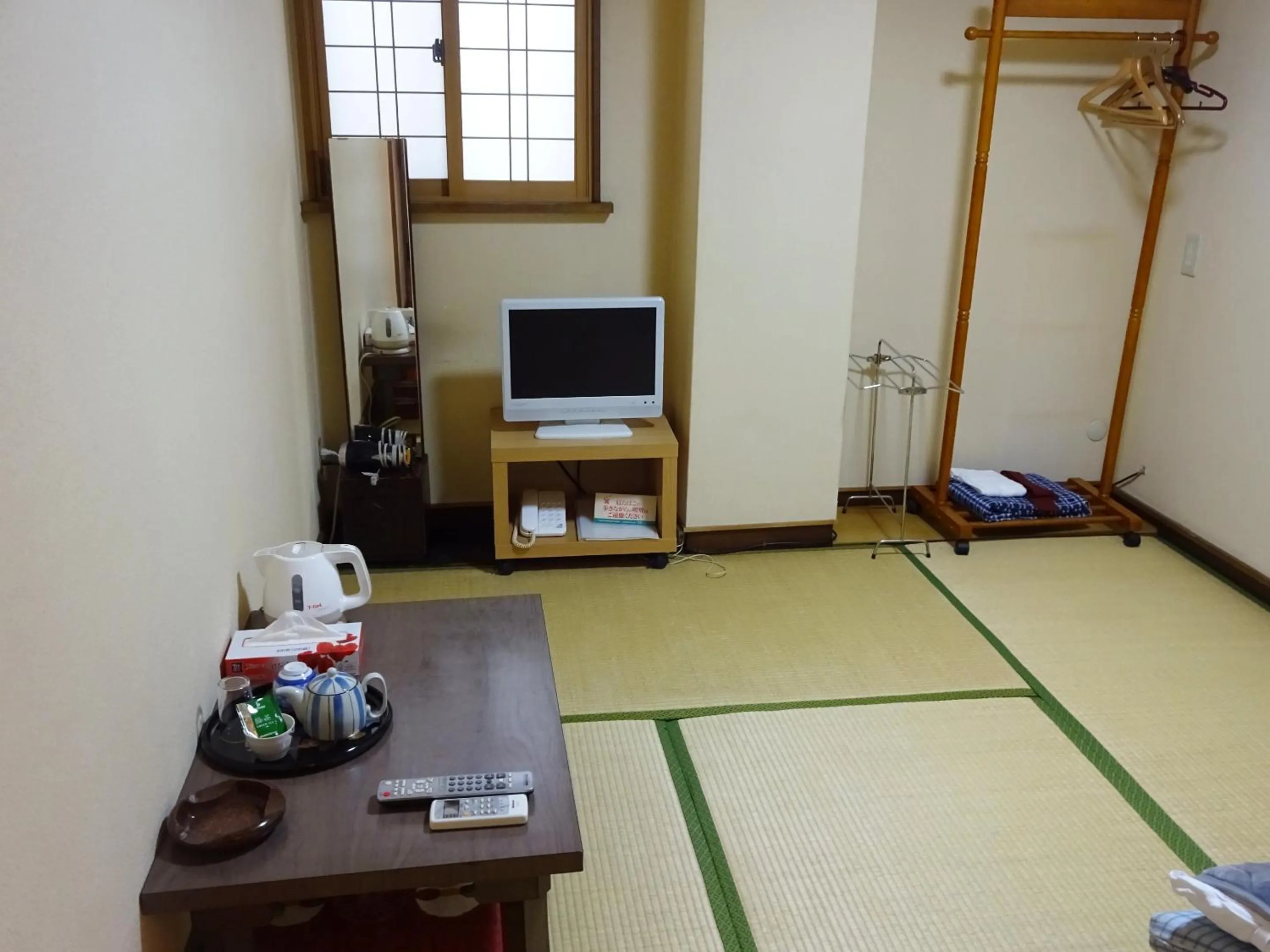 Photo of the whole room in Imazato Ryokan