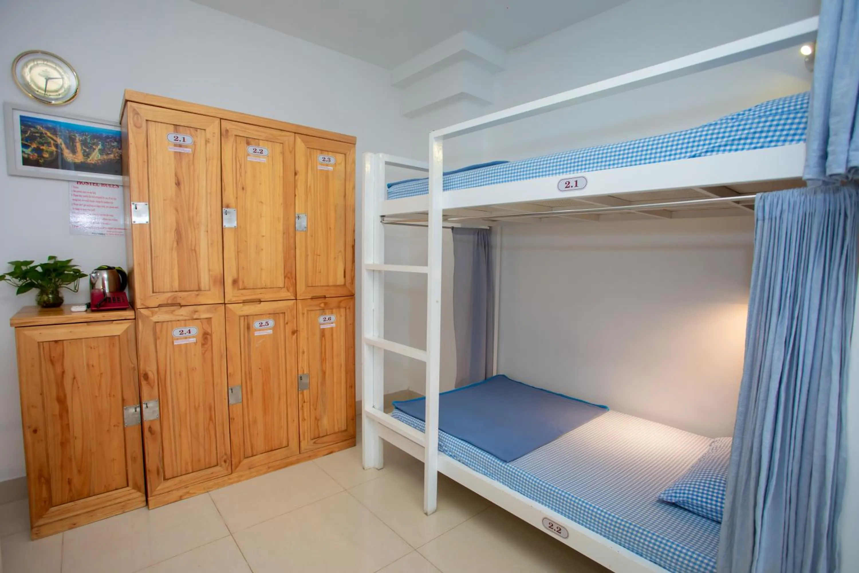 bunk bed, Bed in Phan Anh Hotel - Bui Vien Walking Street