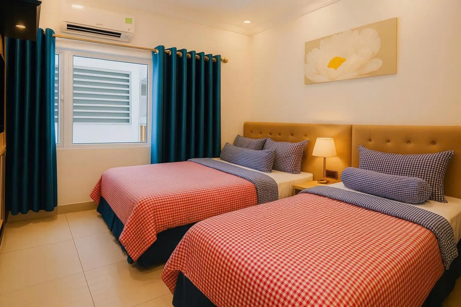 Bed in Phan Anh Hotel - Bui Vien Walking Street