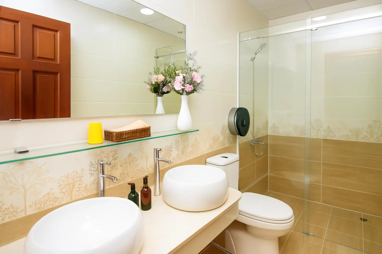 Bathroom in Phan Anh Hotel - Bui Vien Walking Street