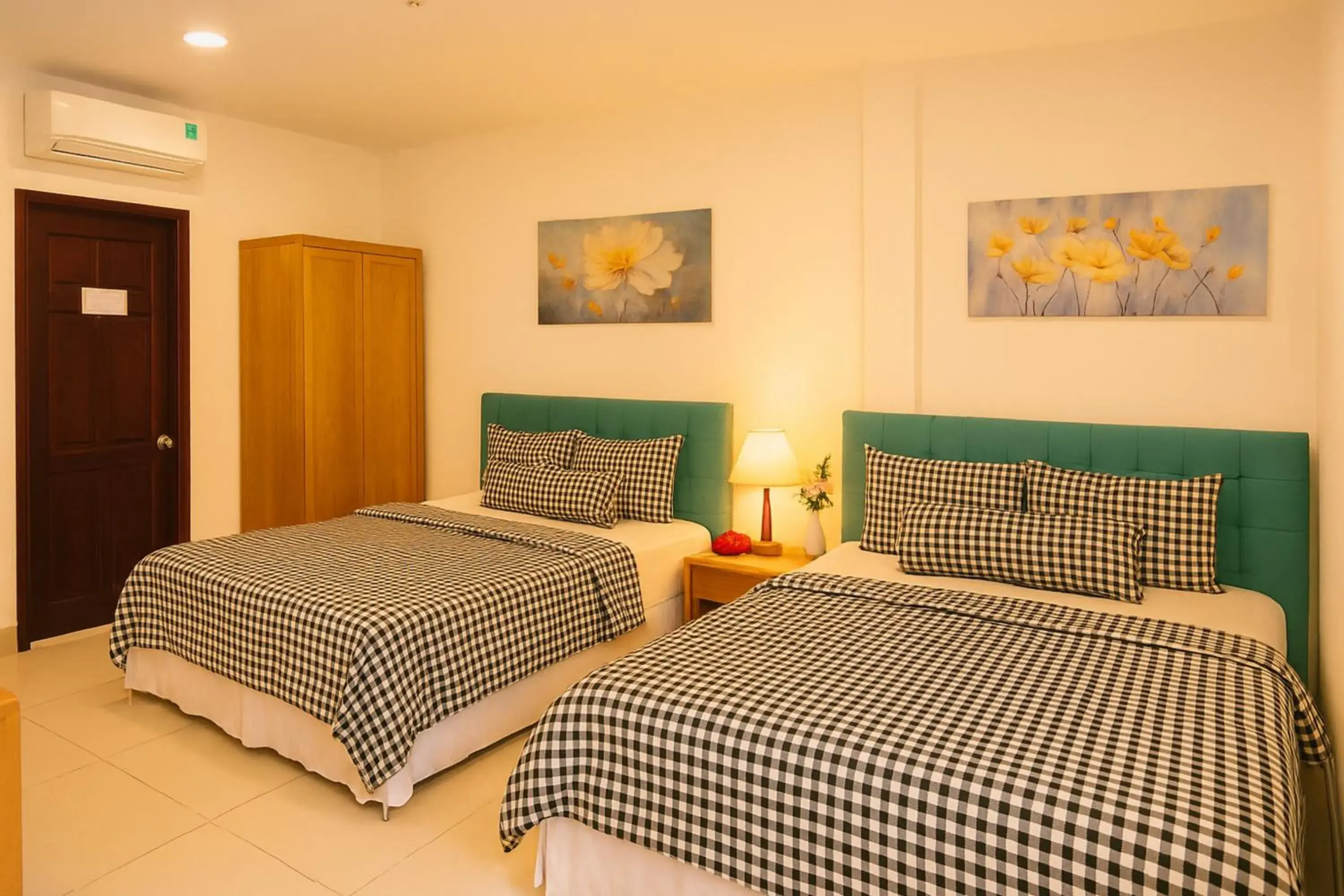 Family Room in Phan Anh Hotel - Bui Vien Walking Street Family Room in Phan Anh Hotel - Bui Vien Walking Street