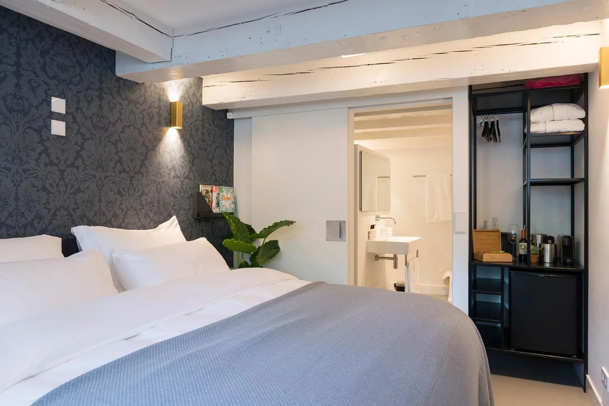 Bed in Milkhouse Luxury Stay Amsterdam