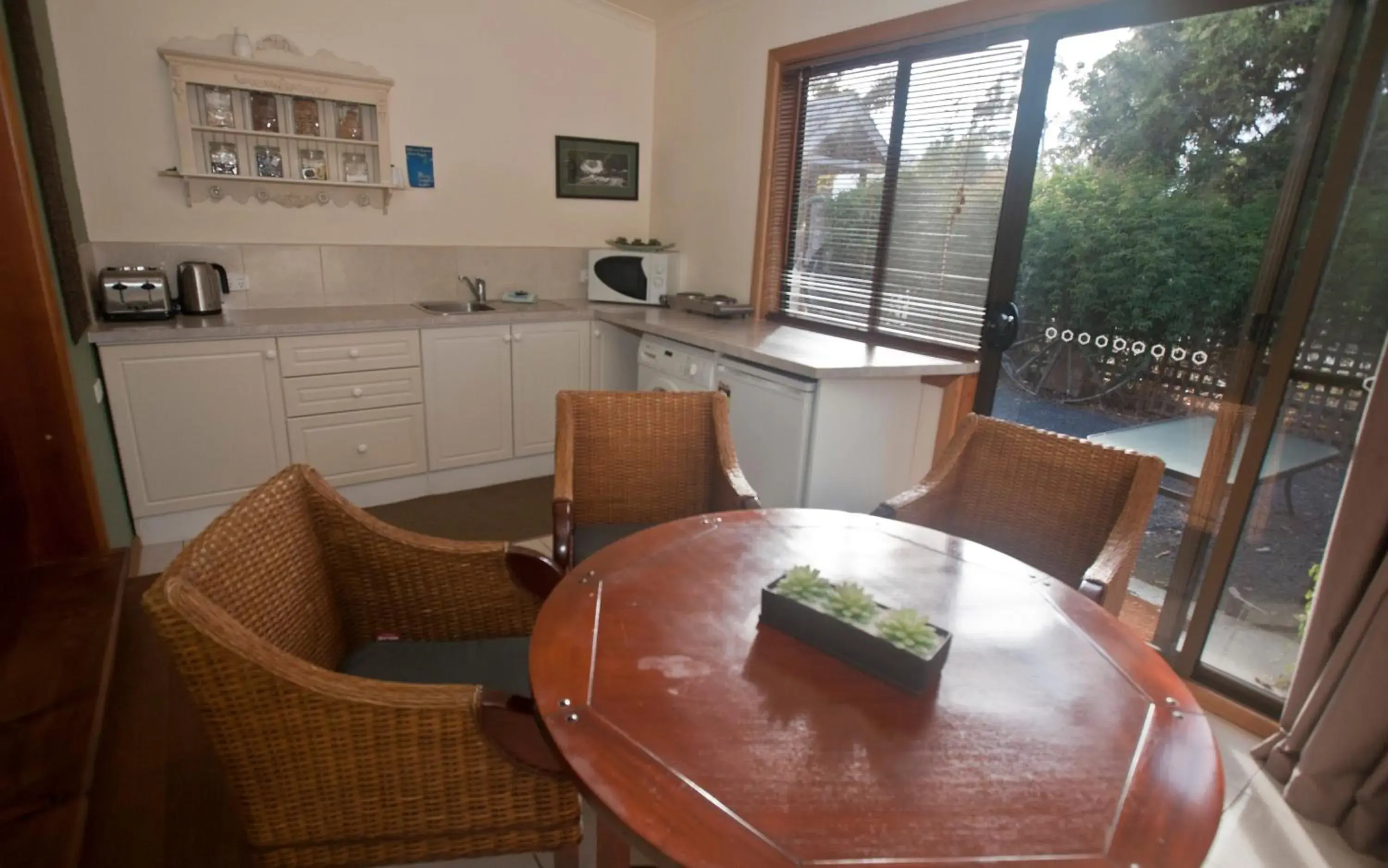 The Shingles Riverside Cottages The Shingles Riverside Cottages