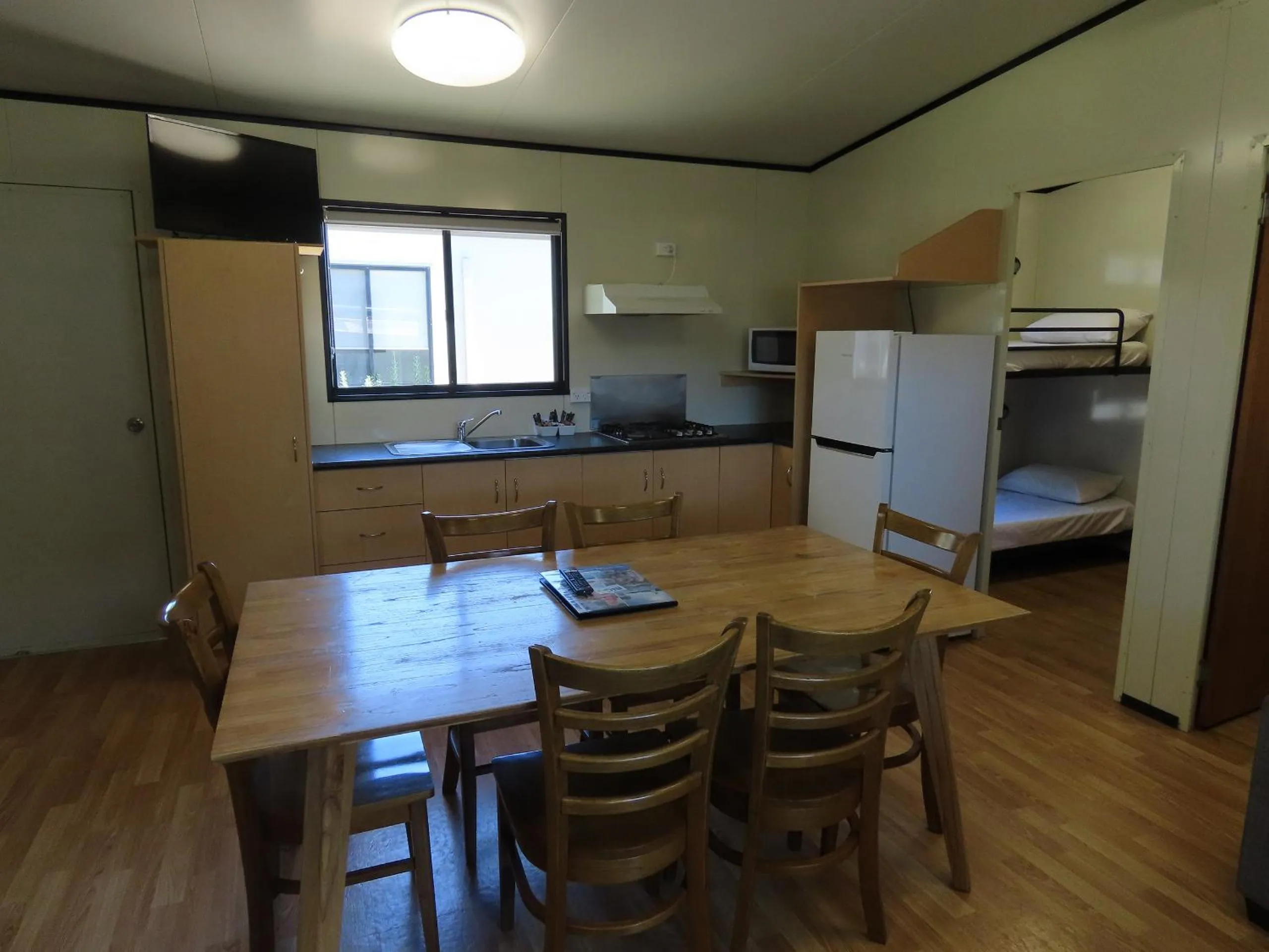 Kitchen or kitchenette in BIG4 Toowoomba Garden City Holiday Park