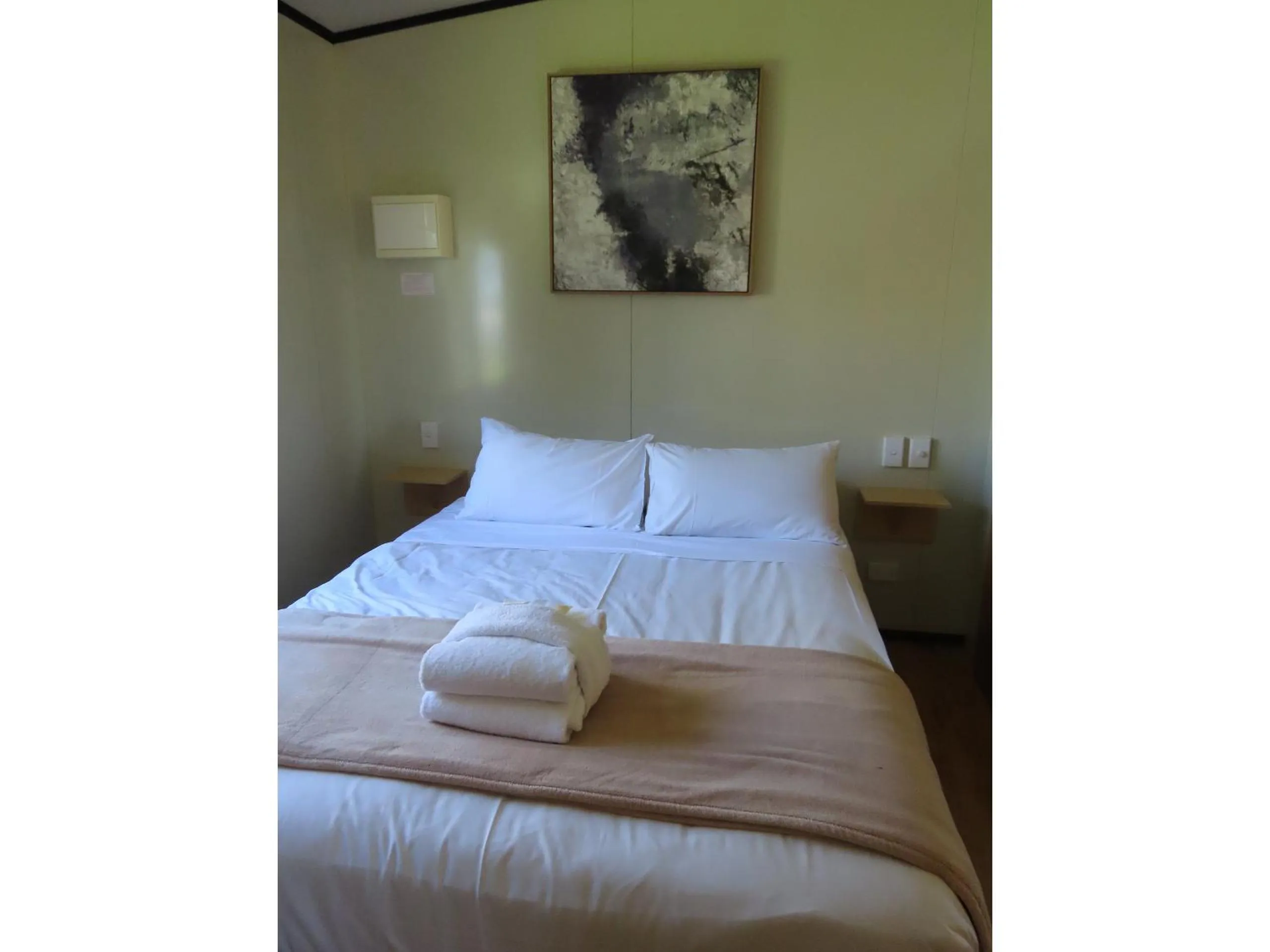 Bed in BIG4 Toowoomba Garden City Holiday Park