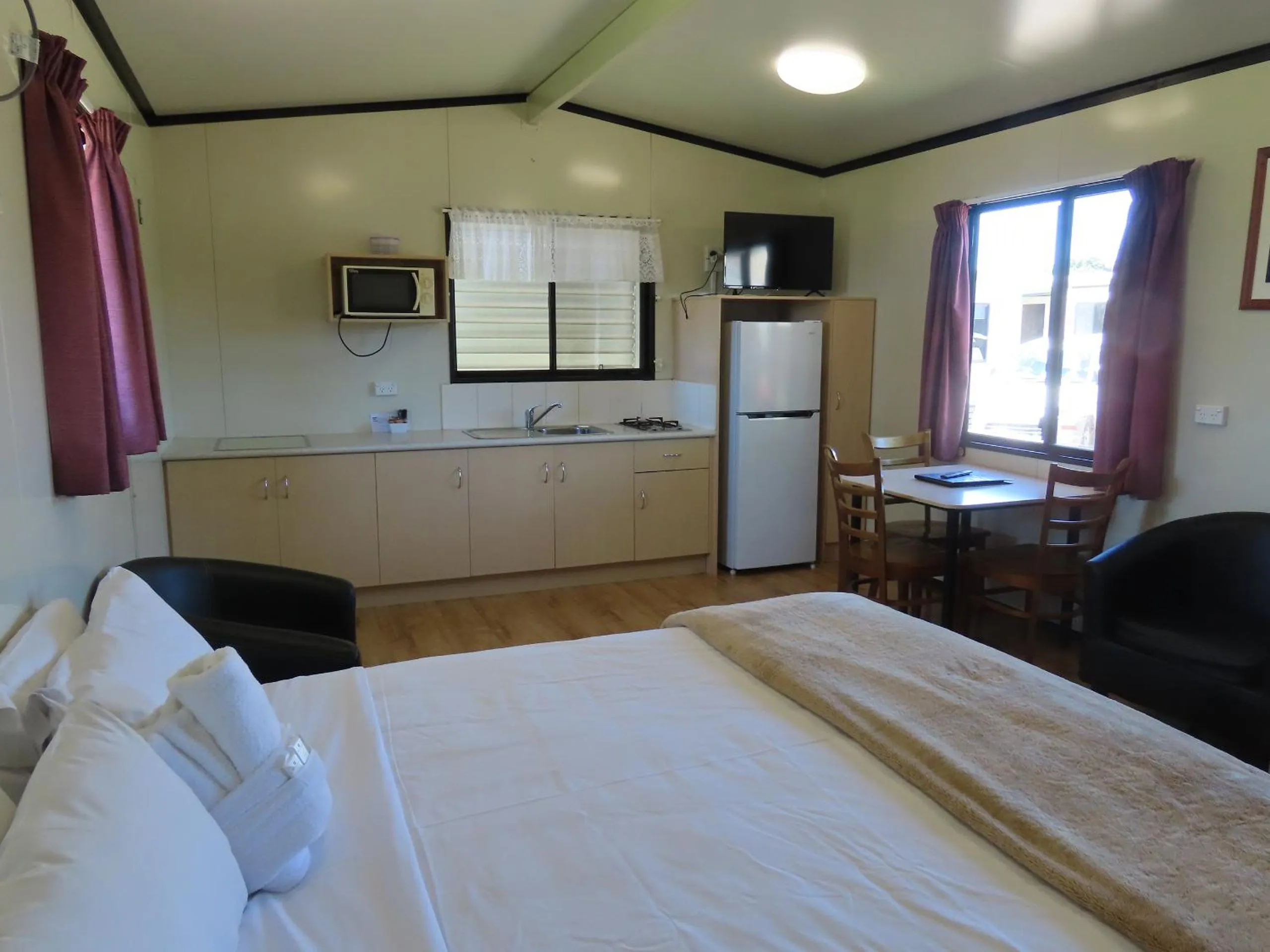 Bed in BIG4 Toowoomba Garden City Holiday Park