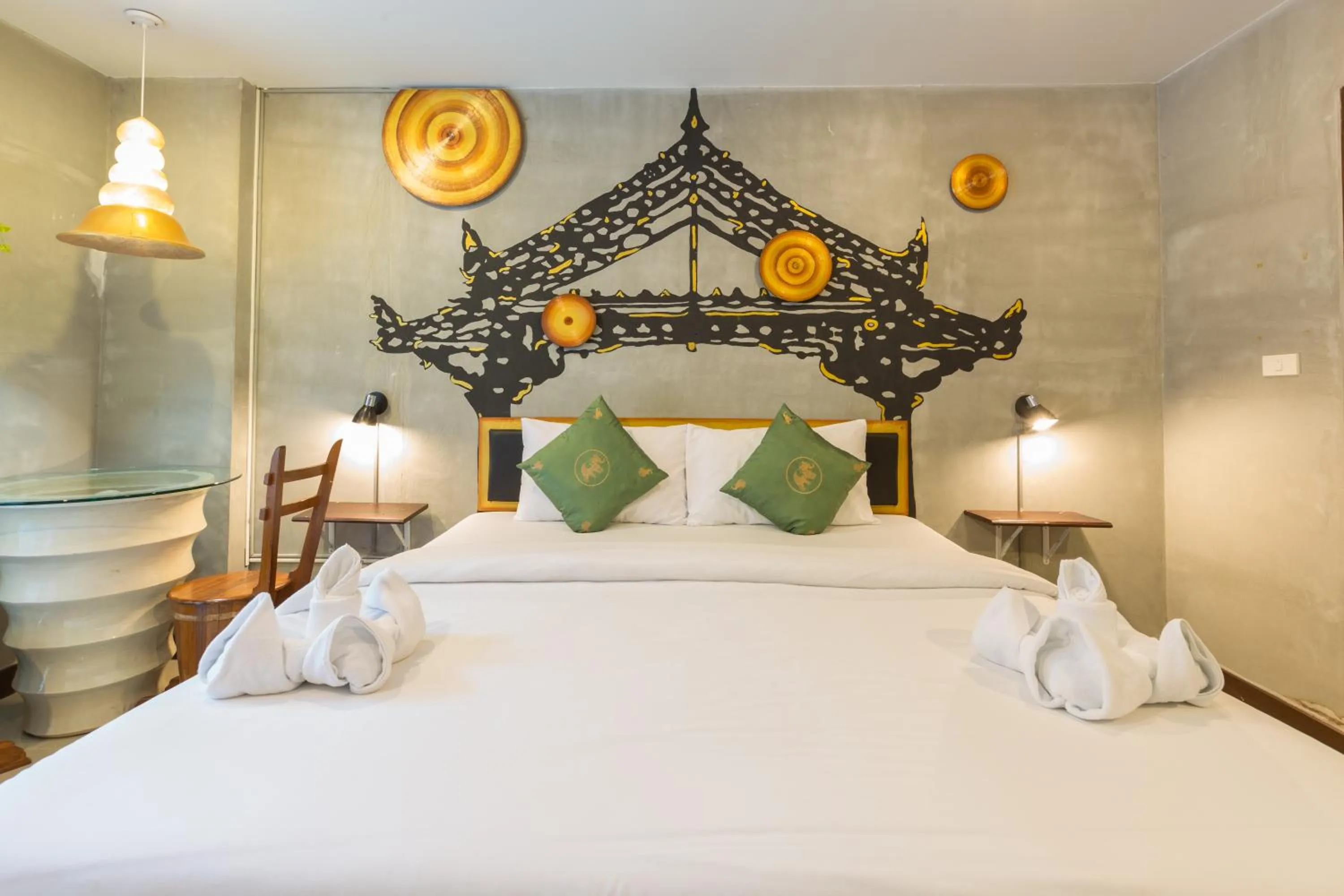 Seating area, Bed in Baan Kamala Fantasea Hotel