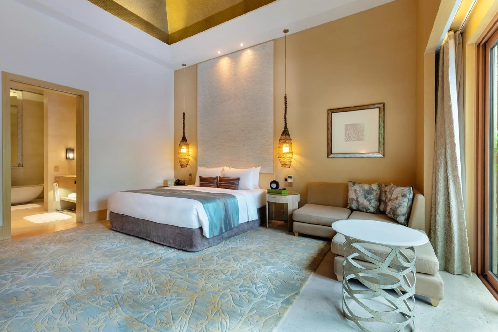 Photo of the whole room, Bed in Resorts World Sentosa - Equarius Villas