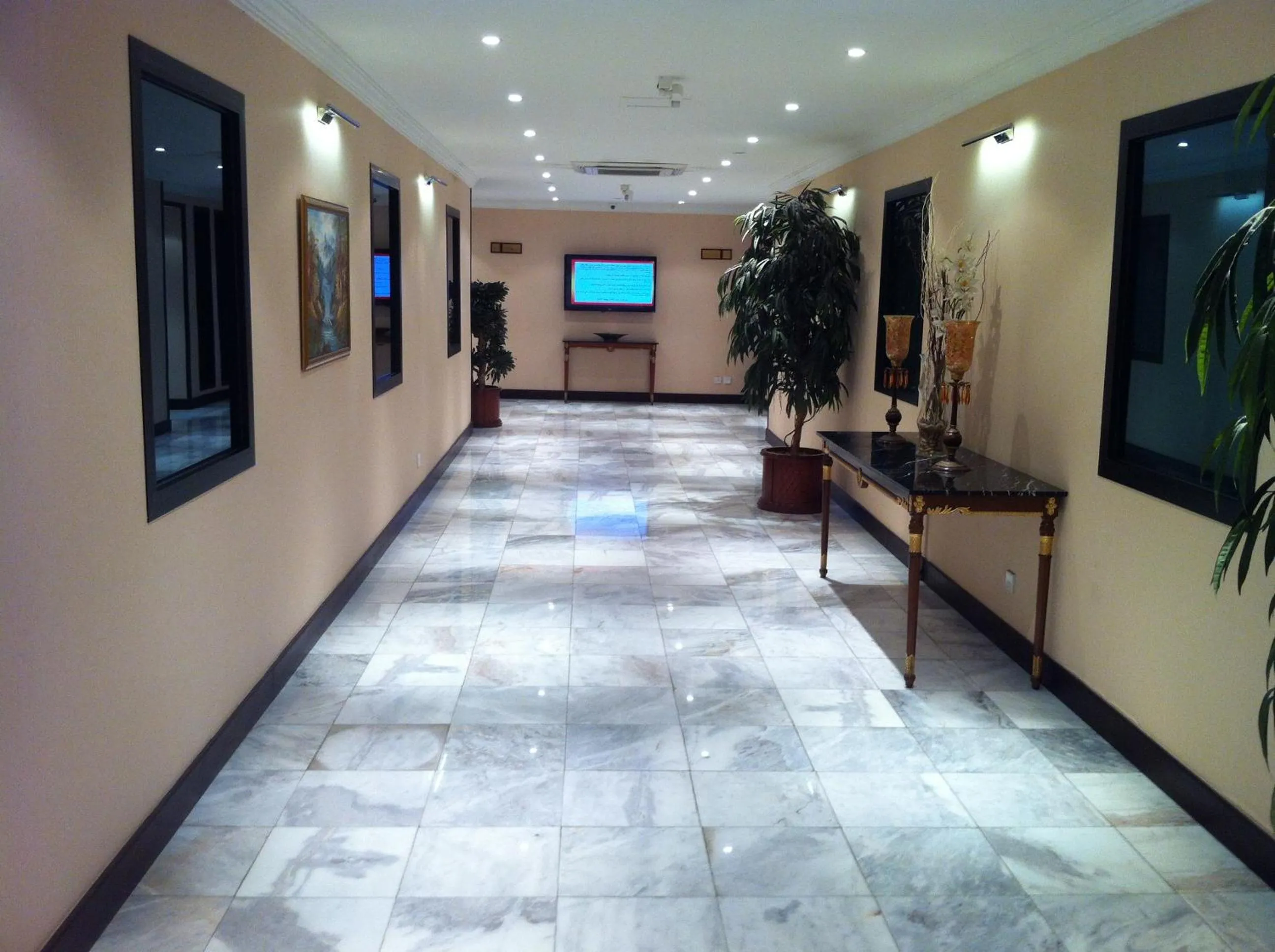 Lobby or reception in Issham Hotel