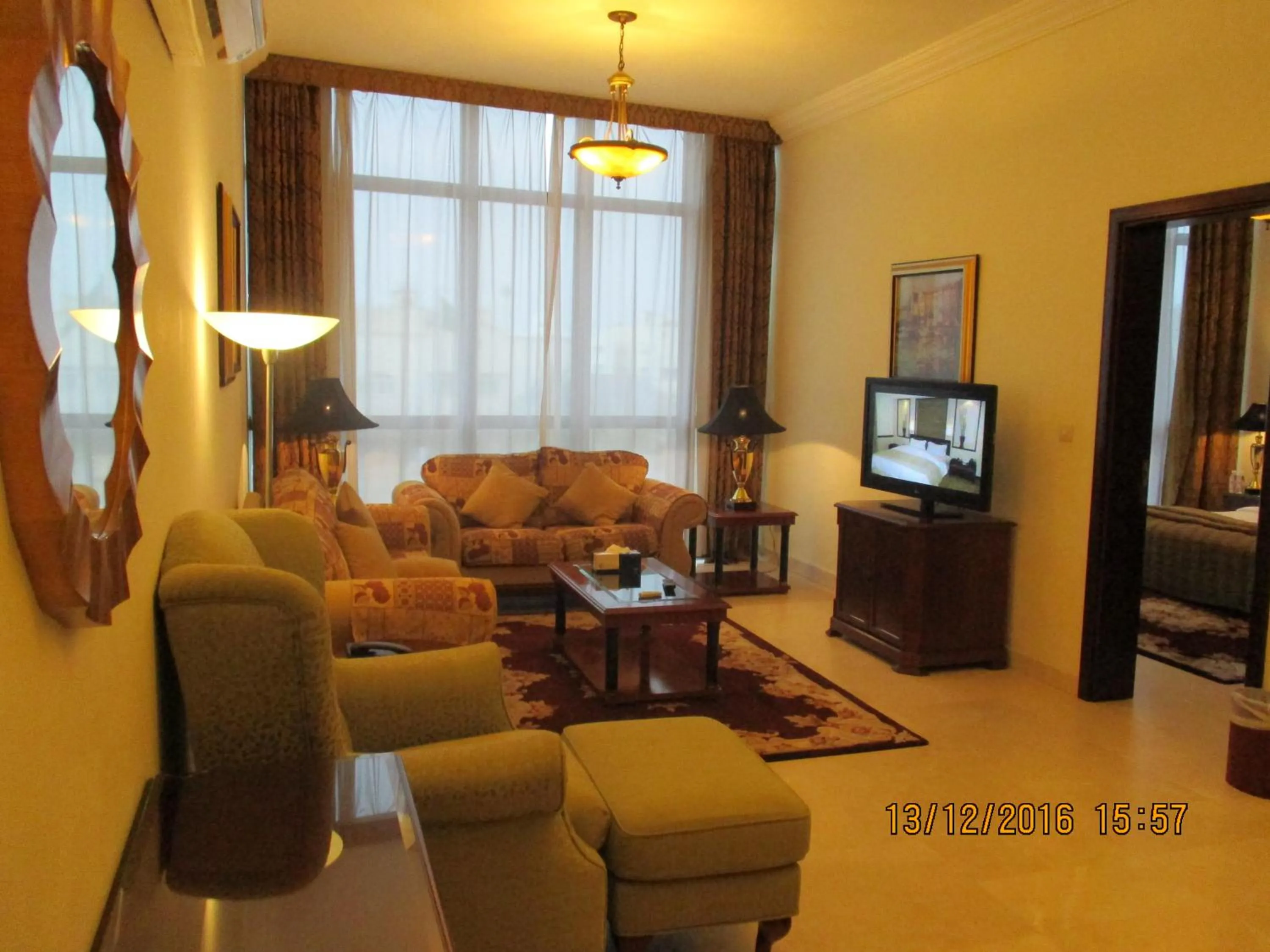 TV and multimedia, Seating Area in Issham Hotel