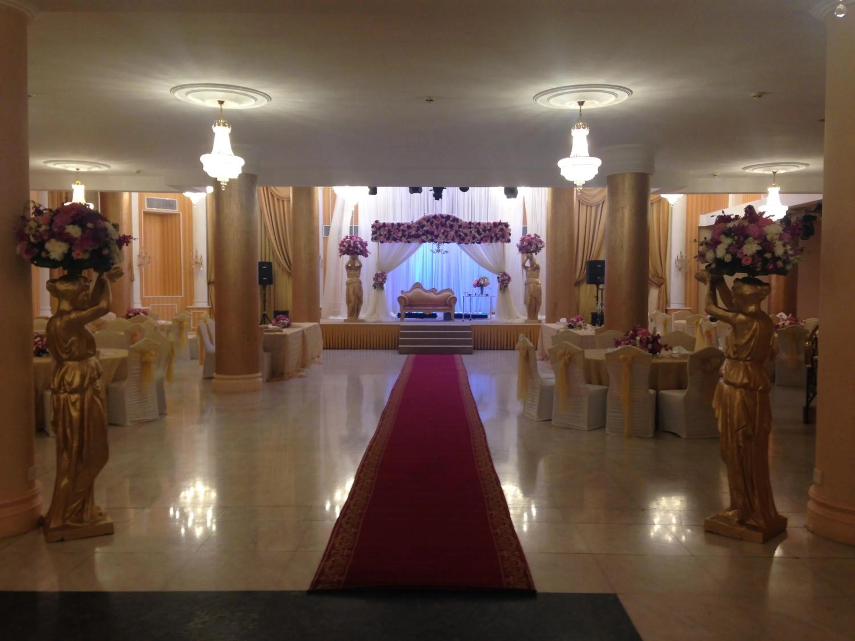 Banquet/Function facilities, Banquet Facilities in Issham Hotel