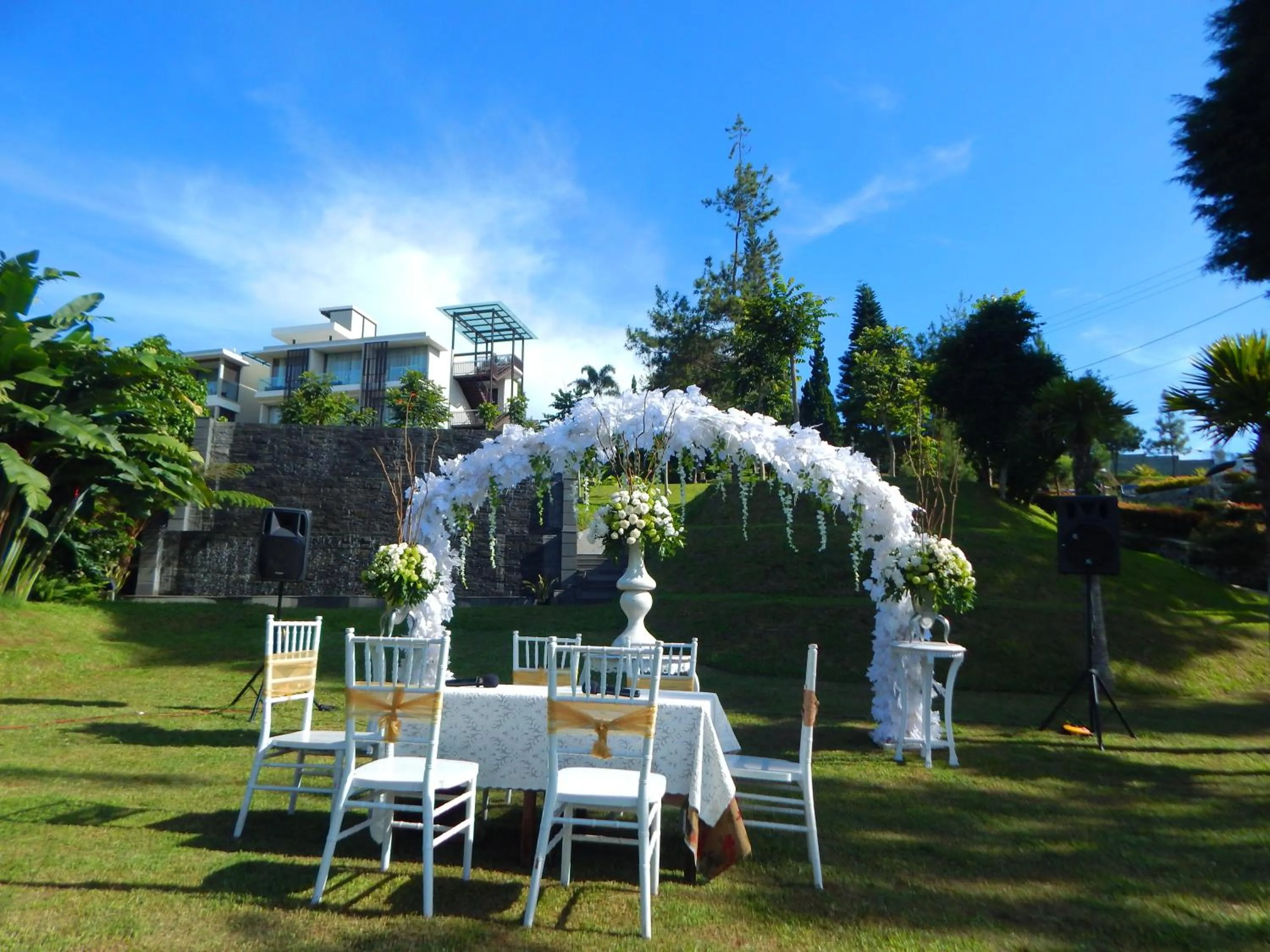 Area and facilities in Lembang Asri Resort