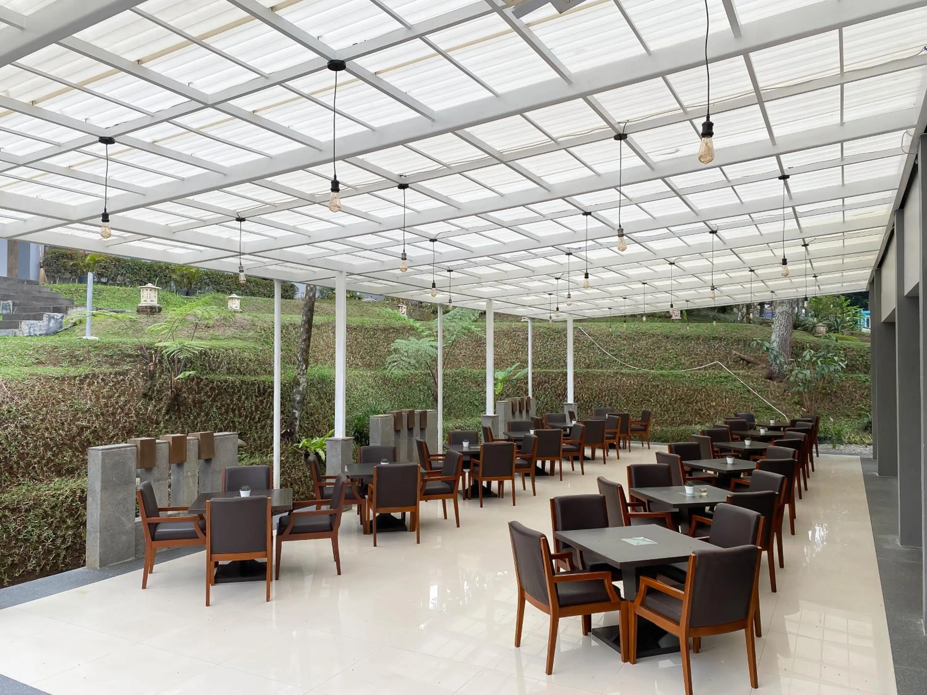 Restaurant/places to eat in Lembang Asri Resort