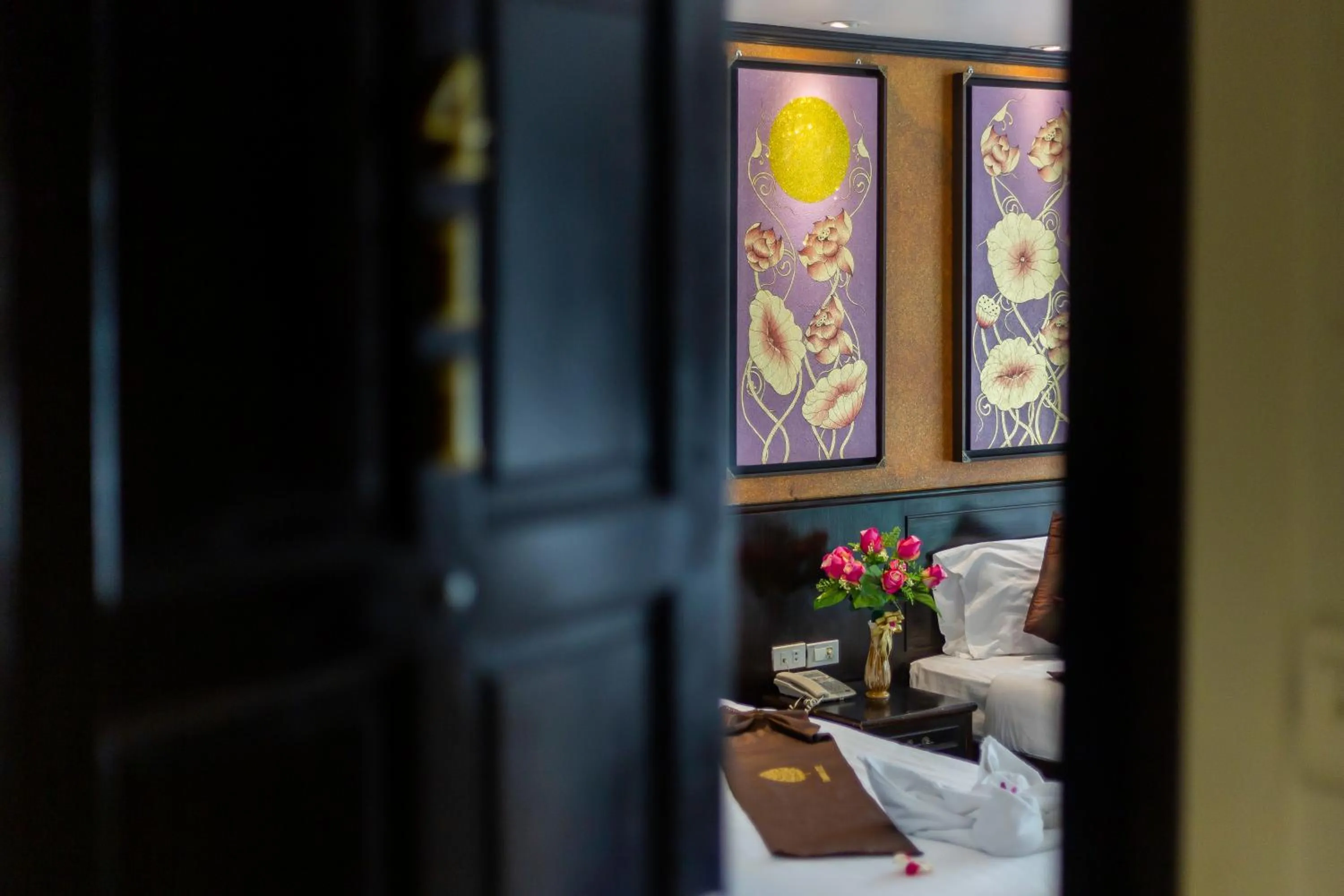 Tanawan Phuket Hotel