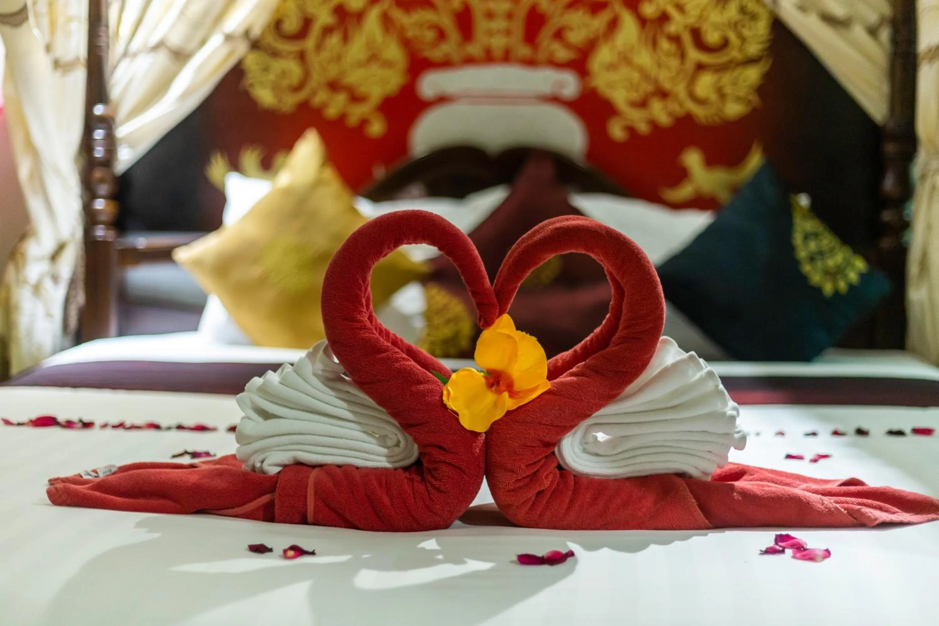 Tanawan Phuket Hotel