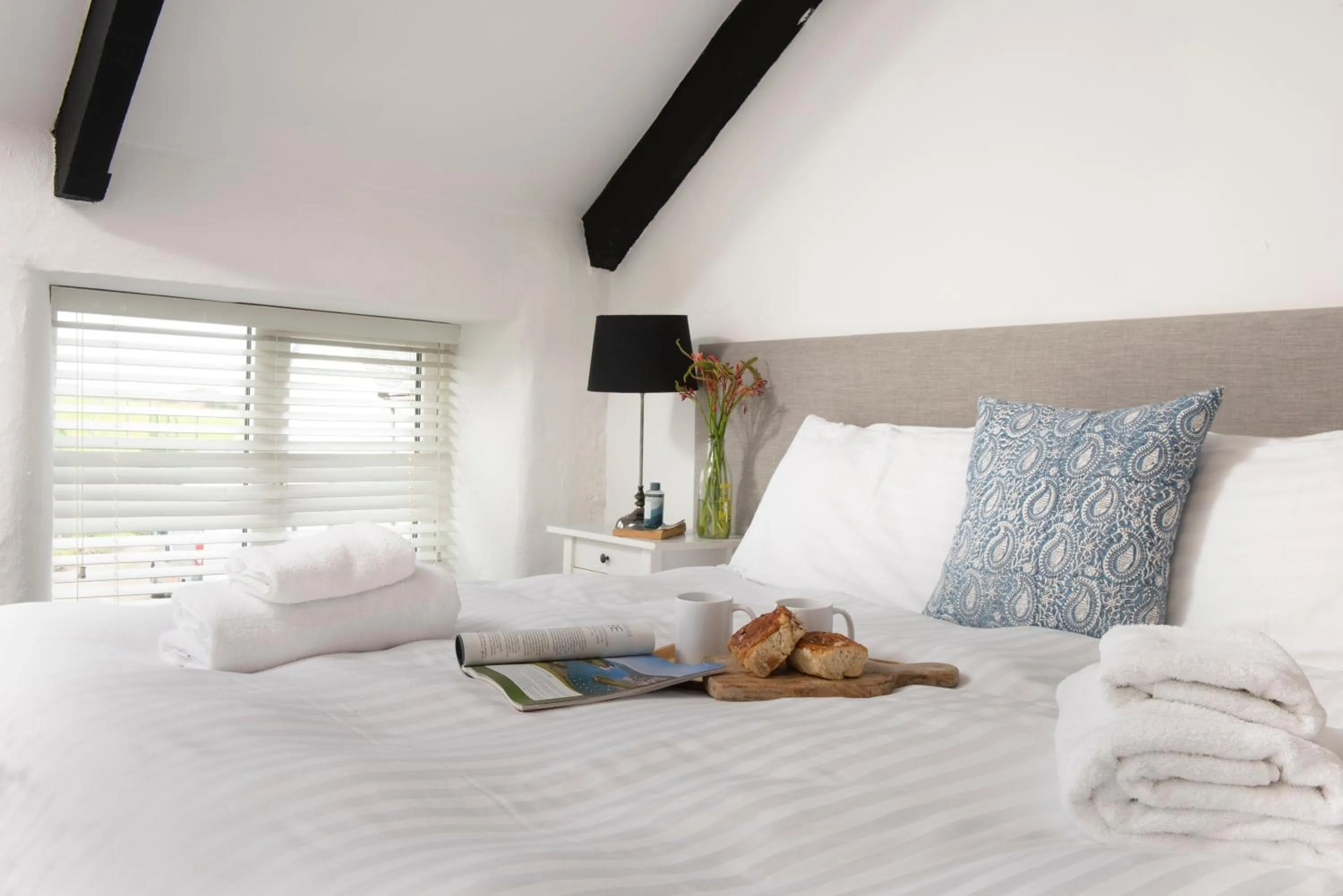 Bed in Cape Cornwall Club