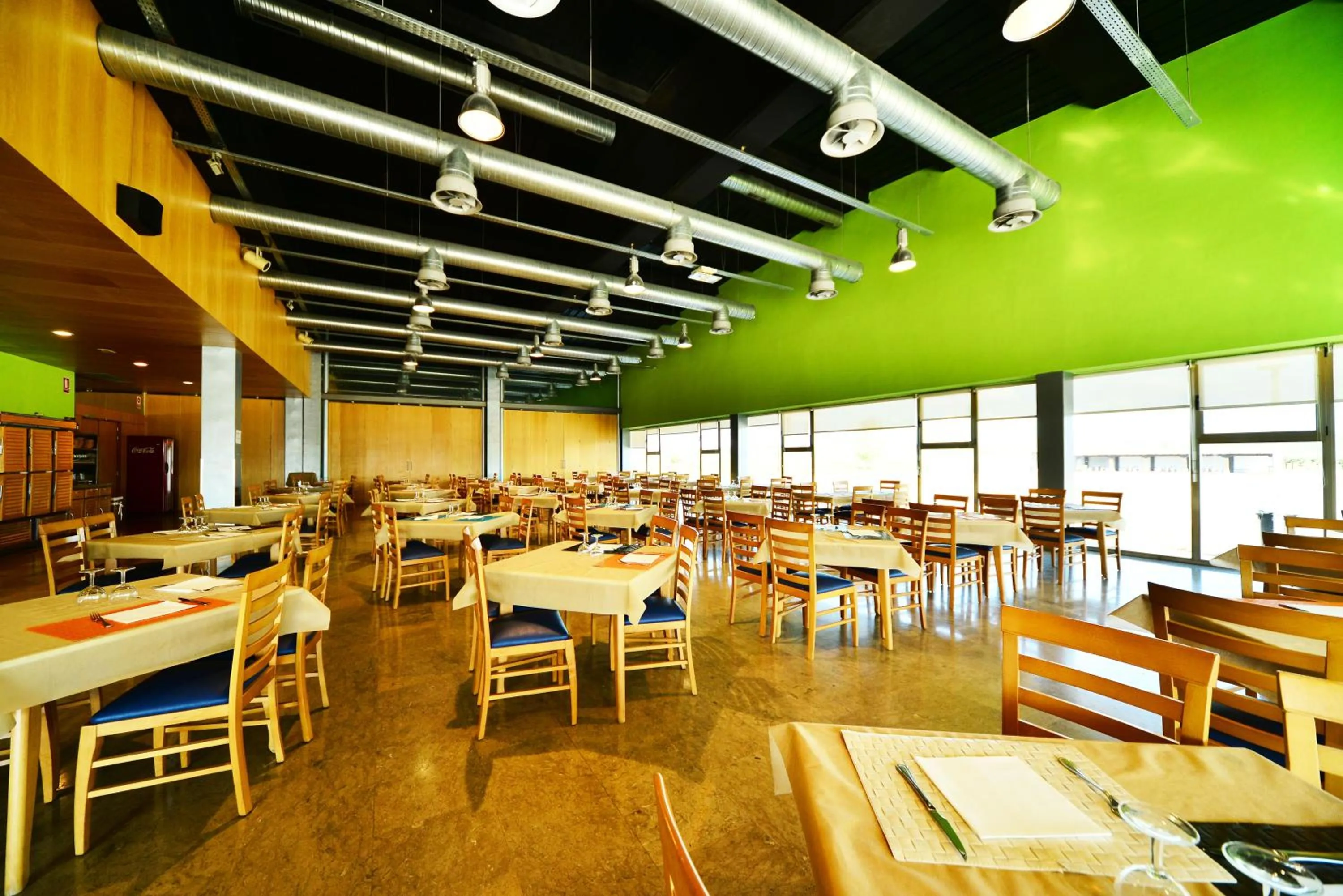 Restaurant/places to eat in Hotel Área Suco