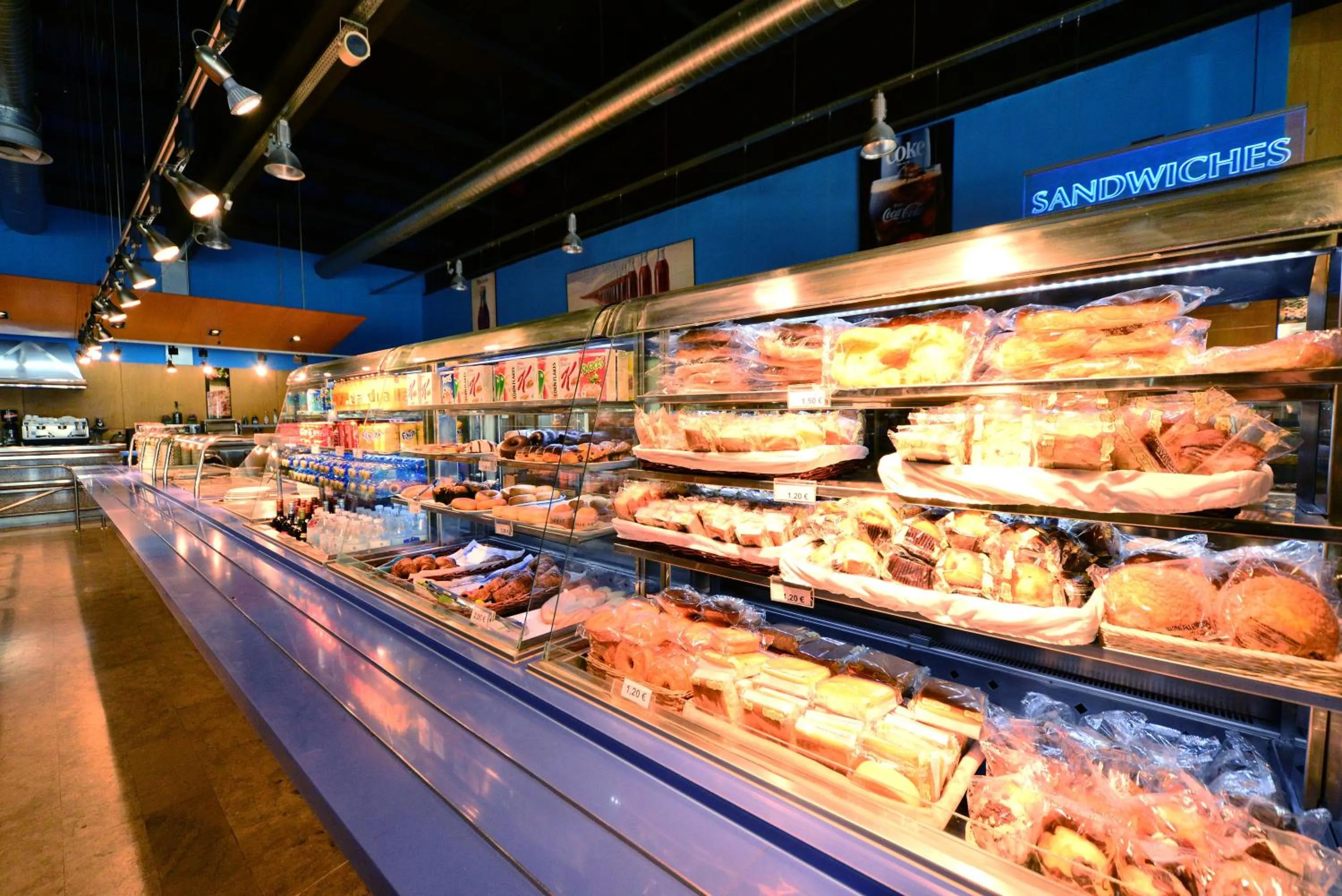 Restaurant/places to eat in Hotel Área Suco