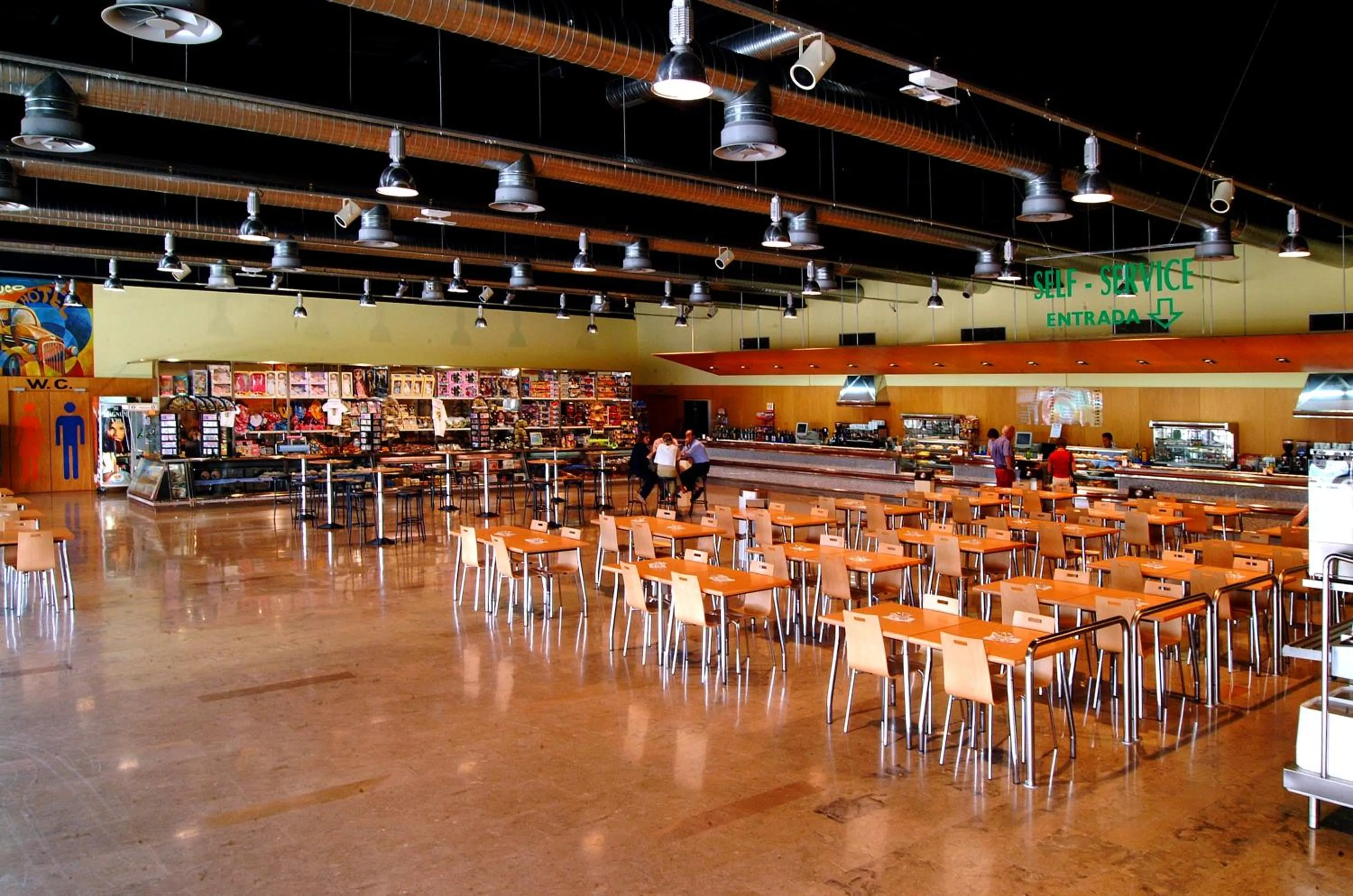 Restaurant/places to eat in Hotel Área Suco