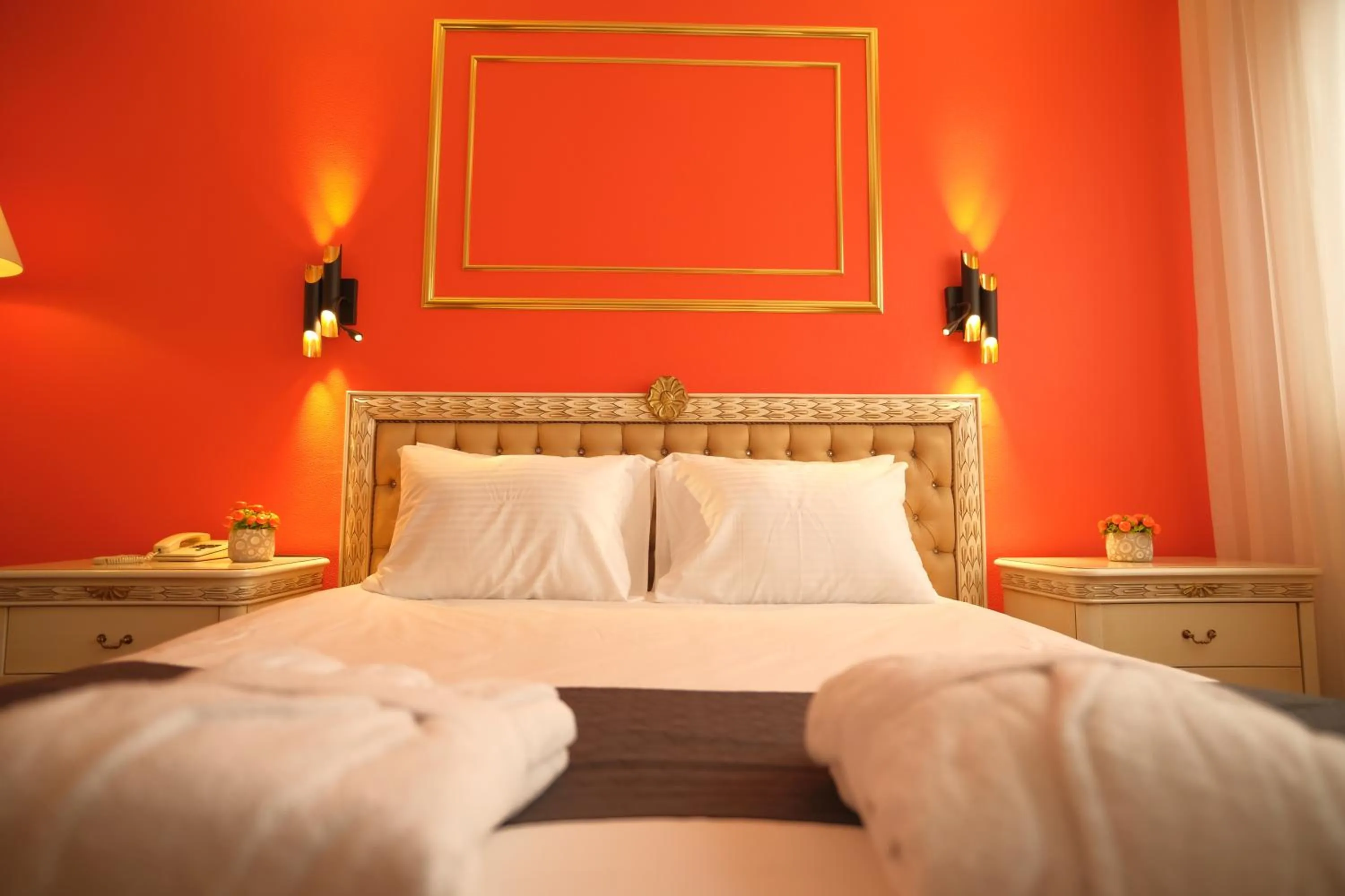 Bedroom, Bed in Malabadi Hotel