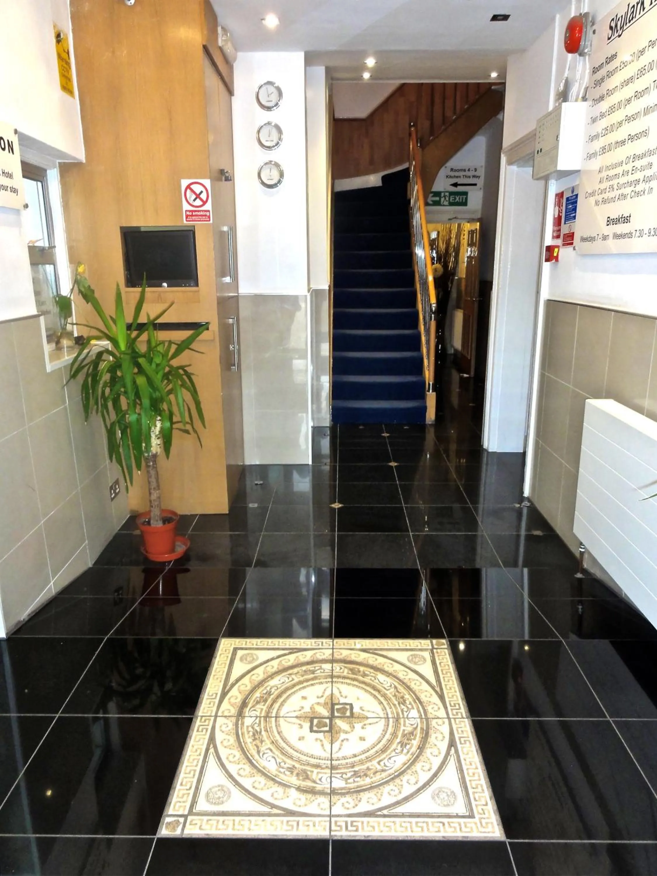 Lobby or reception in Skylark Guest House