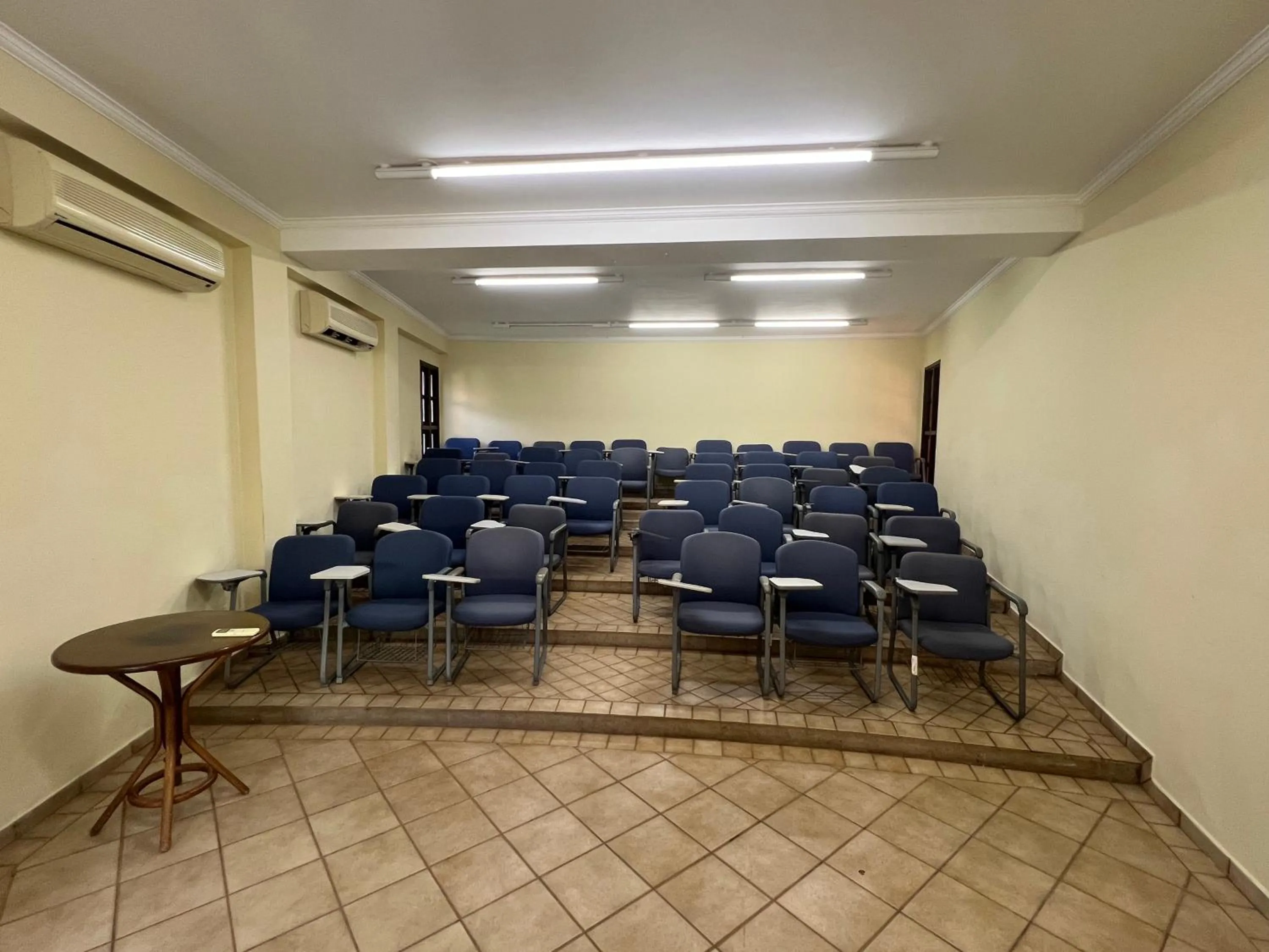 Area and facilities in Premier Garden Hotel