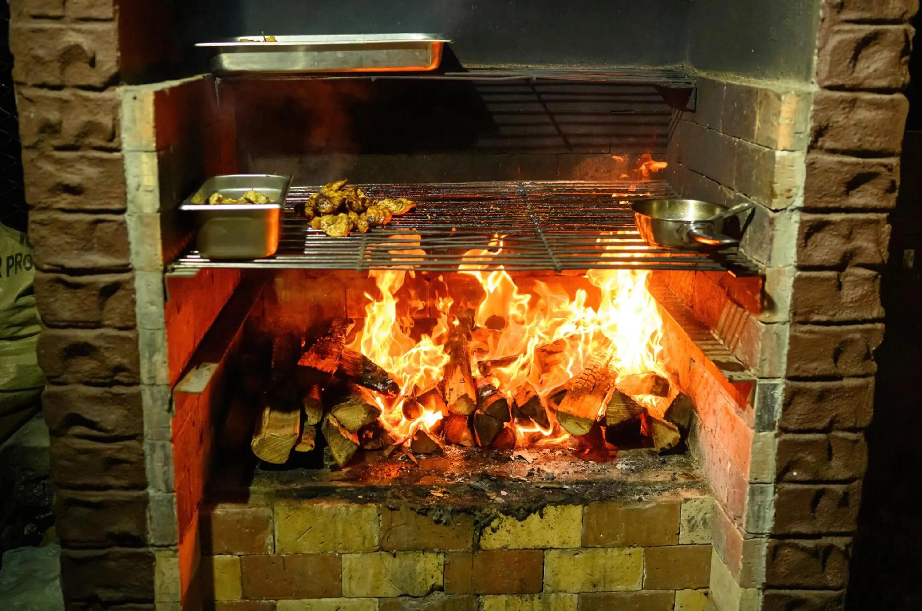 Restaurant/places to eat in Flowers of Paradise