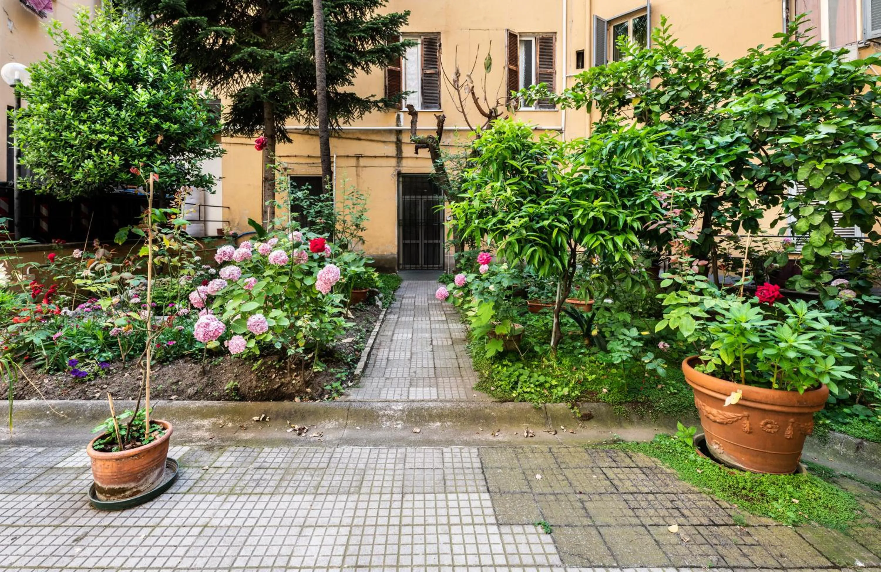 Patio in Lele Rooms San Lorenzo