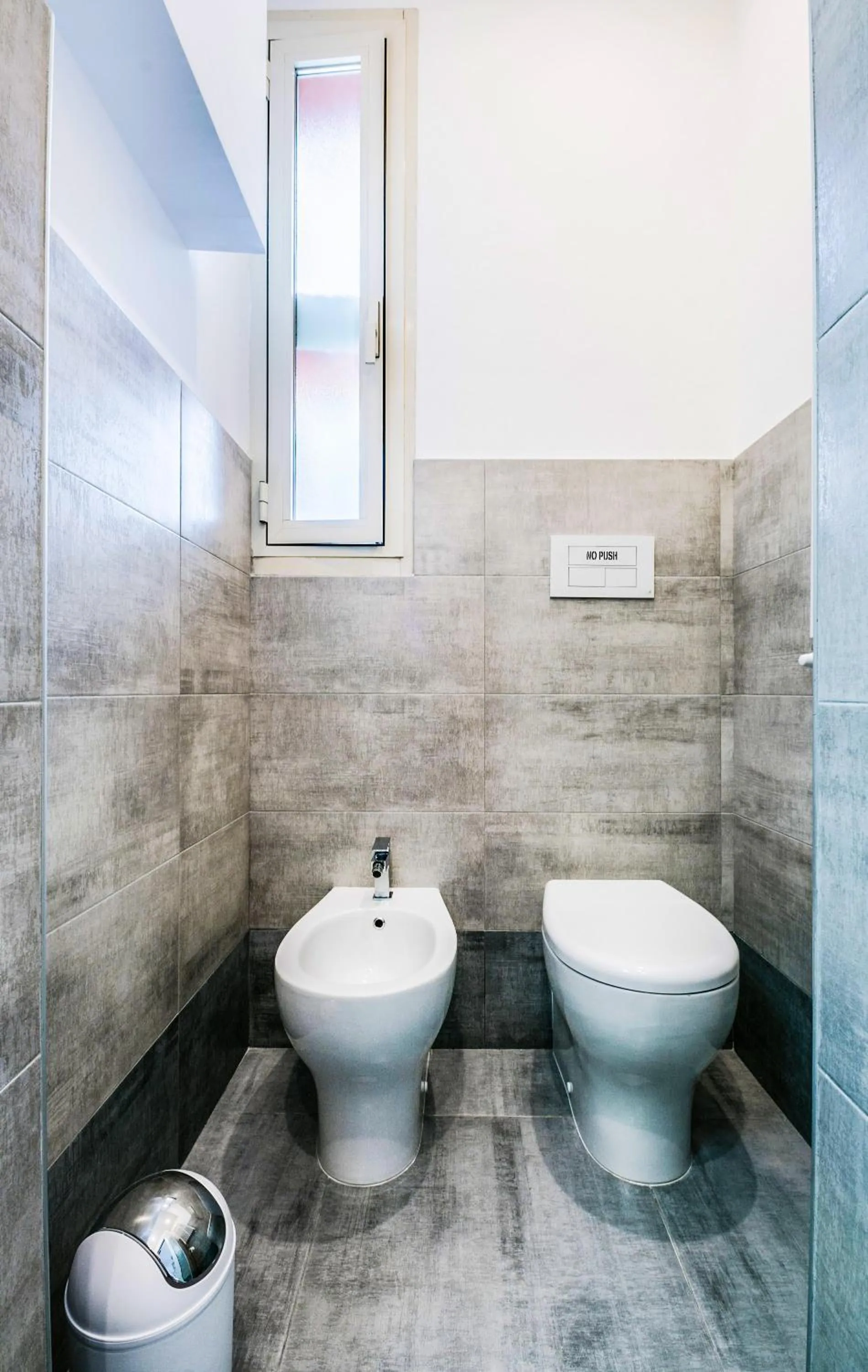 Bathroom in Lele Rooms San Lorenzo