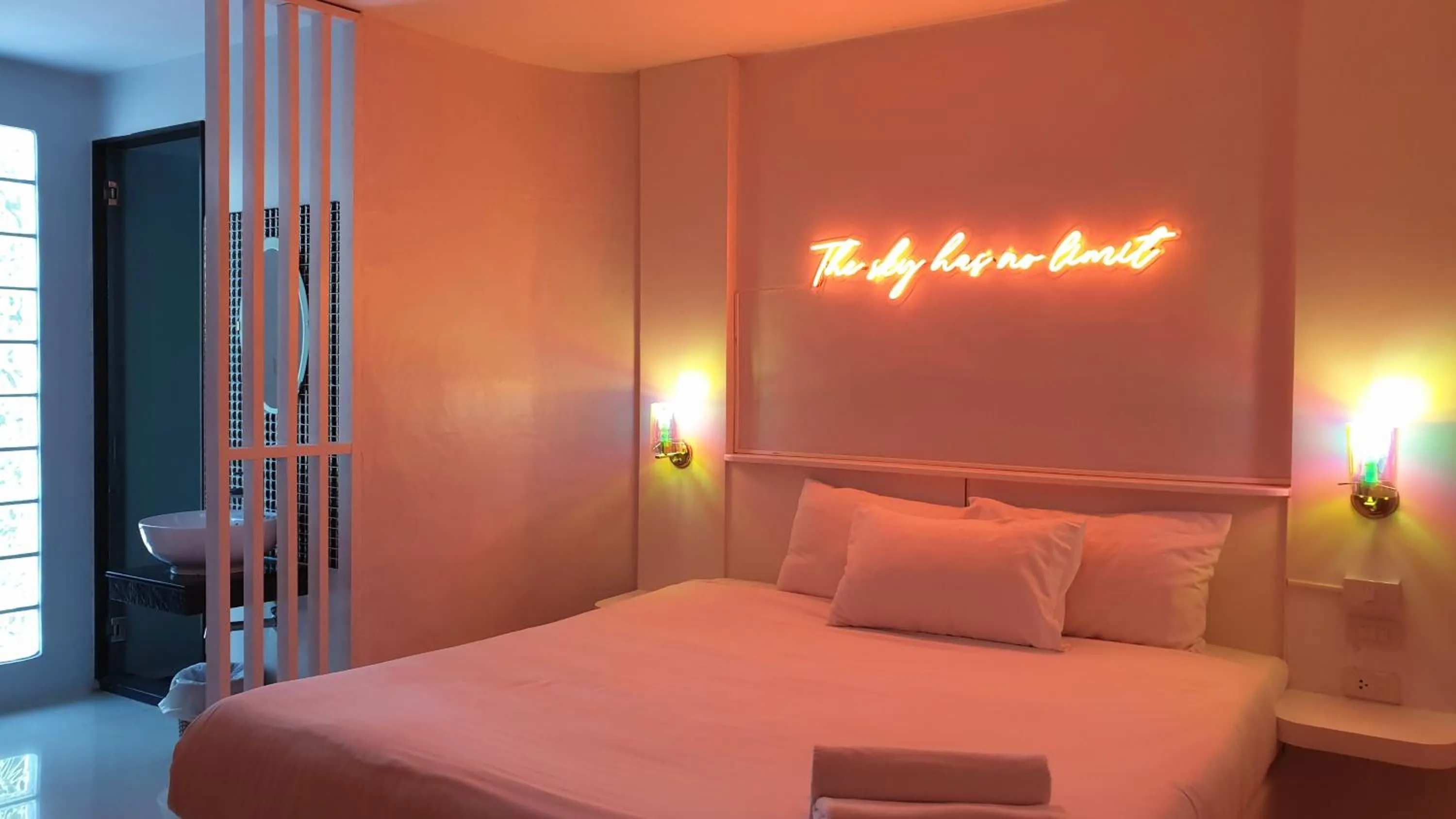 Bedroom, Bed in Goodnight Cha Am Minitel