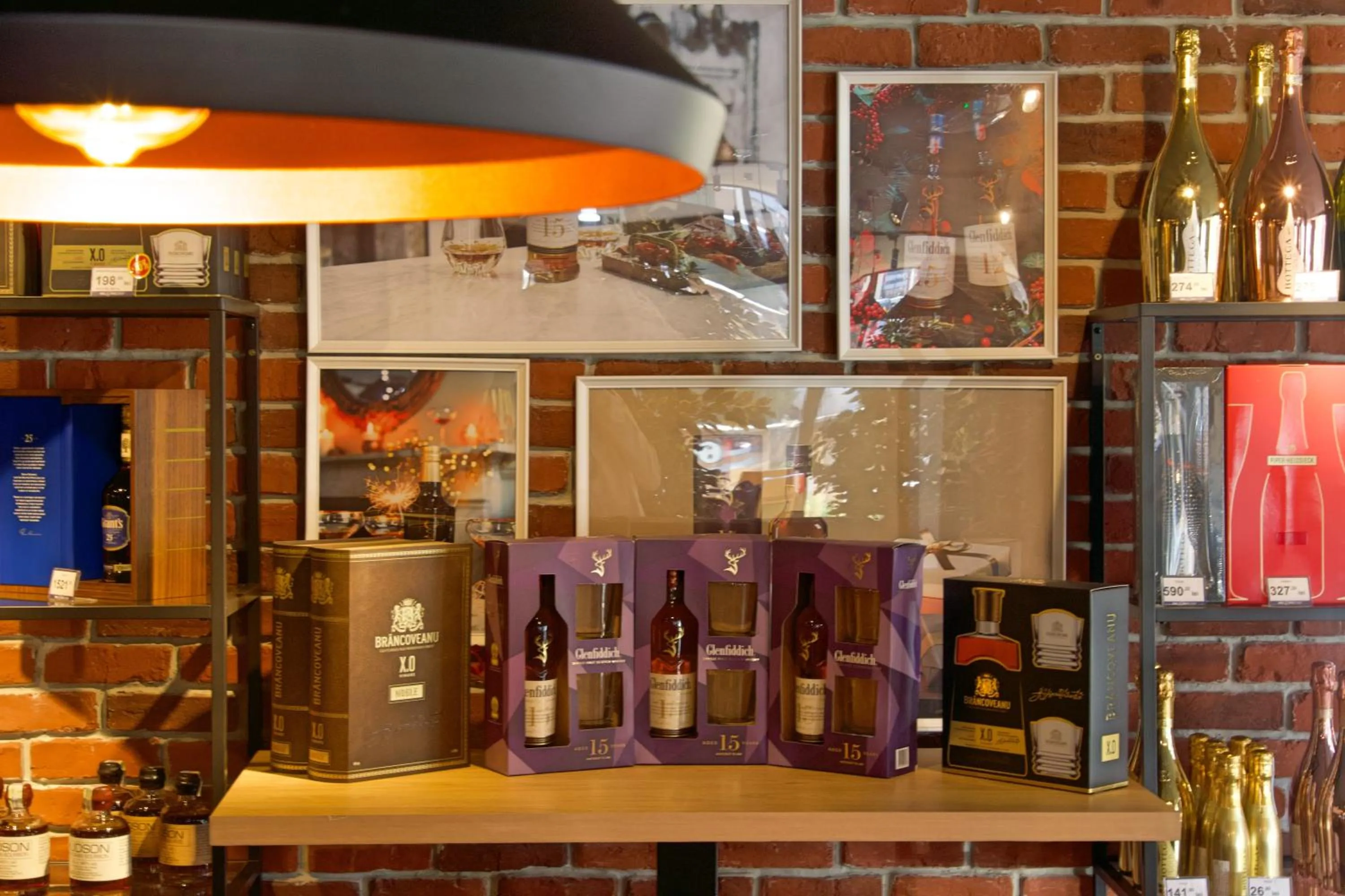 Drinks in Hotel Alexandrion Experience