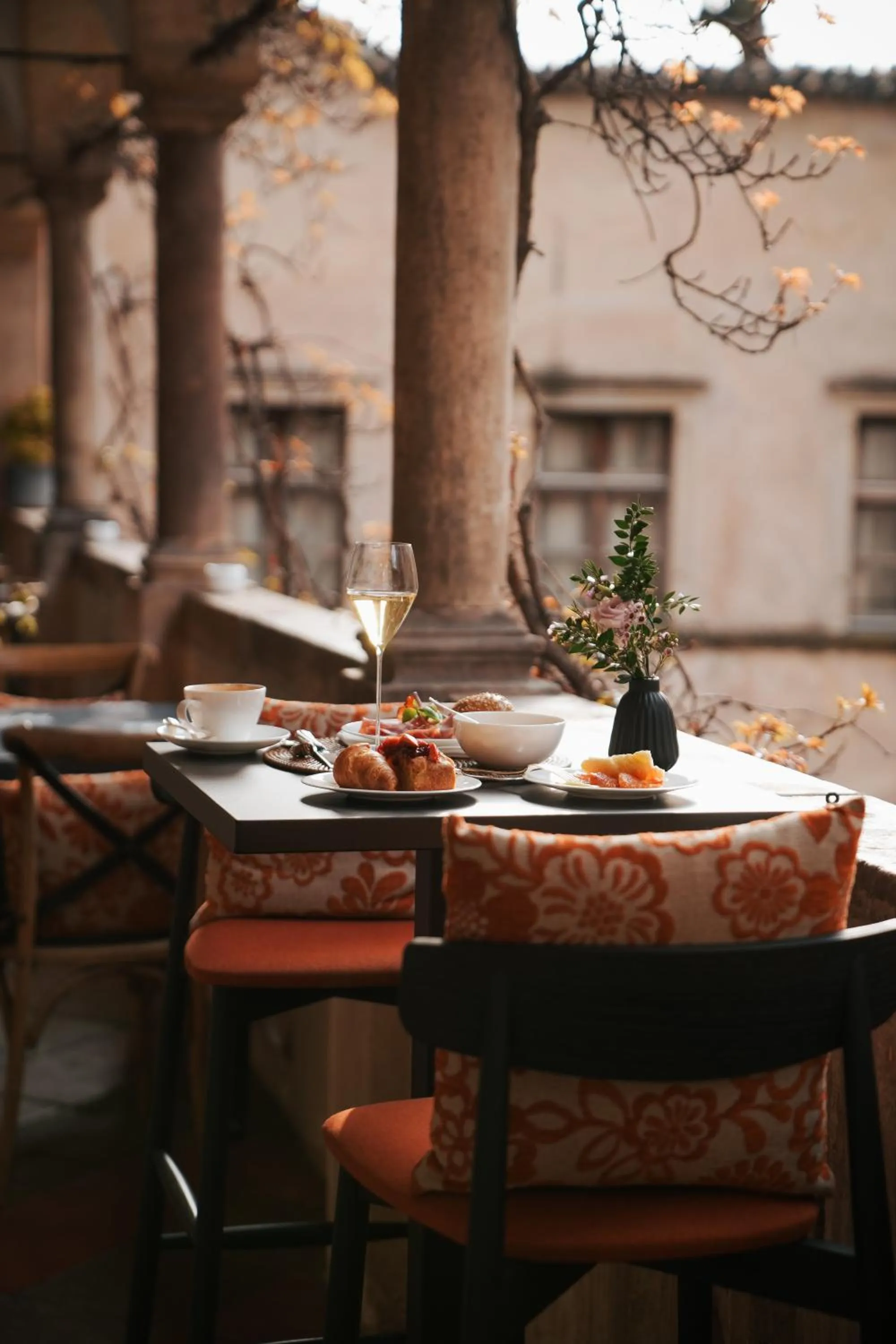 Restaurant/places to eat in Schloss Freudenstein