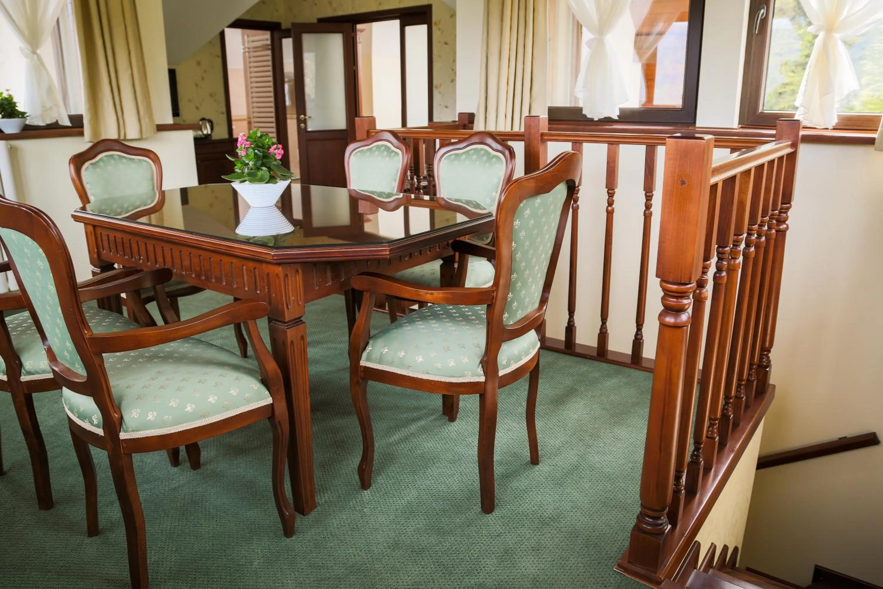 Living room in Hotel Foisorul cu Flori