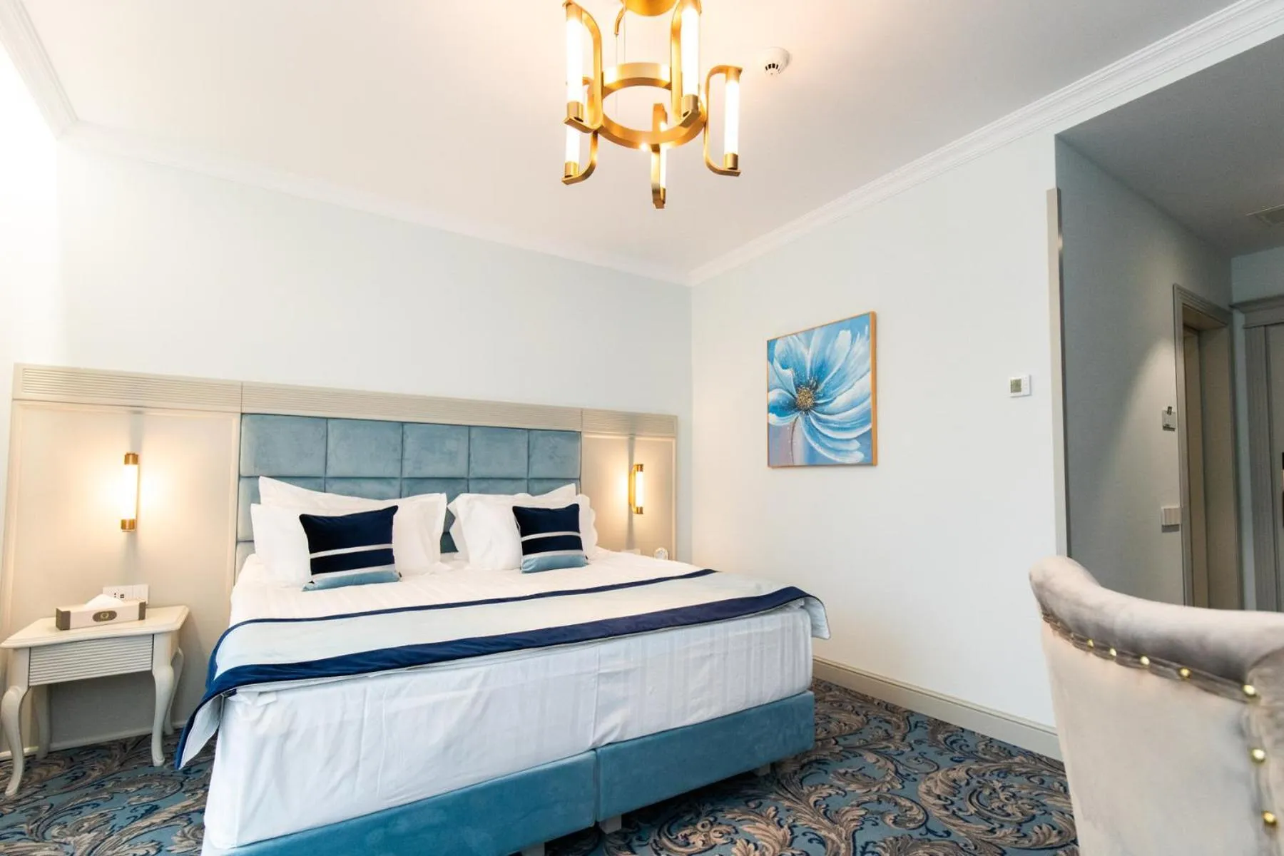 Bed in Hotel Foisorul cu Flori