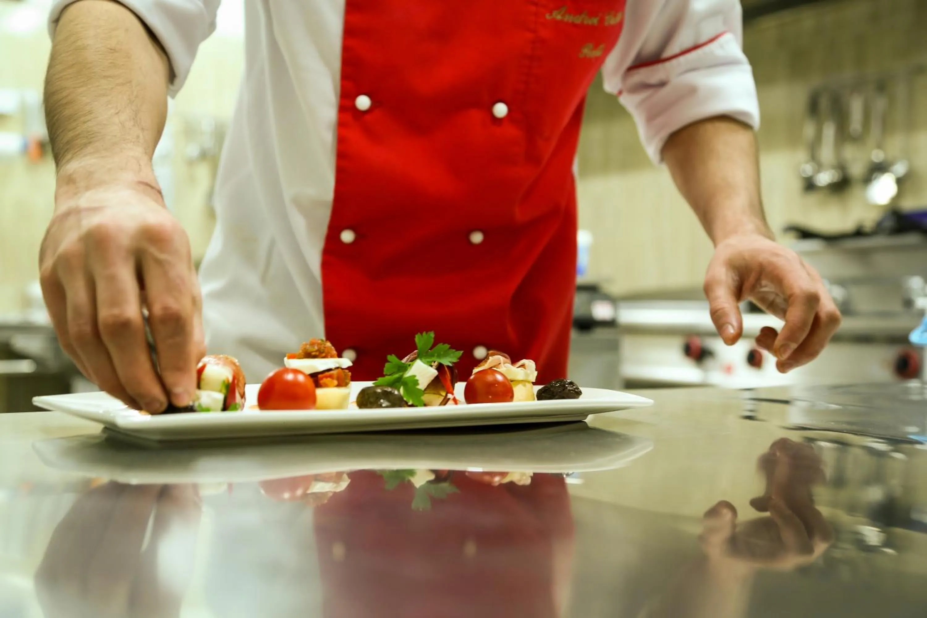 Restaurant/places to eat in Hotel Foisorul cu Flori