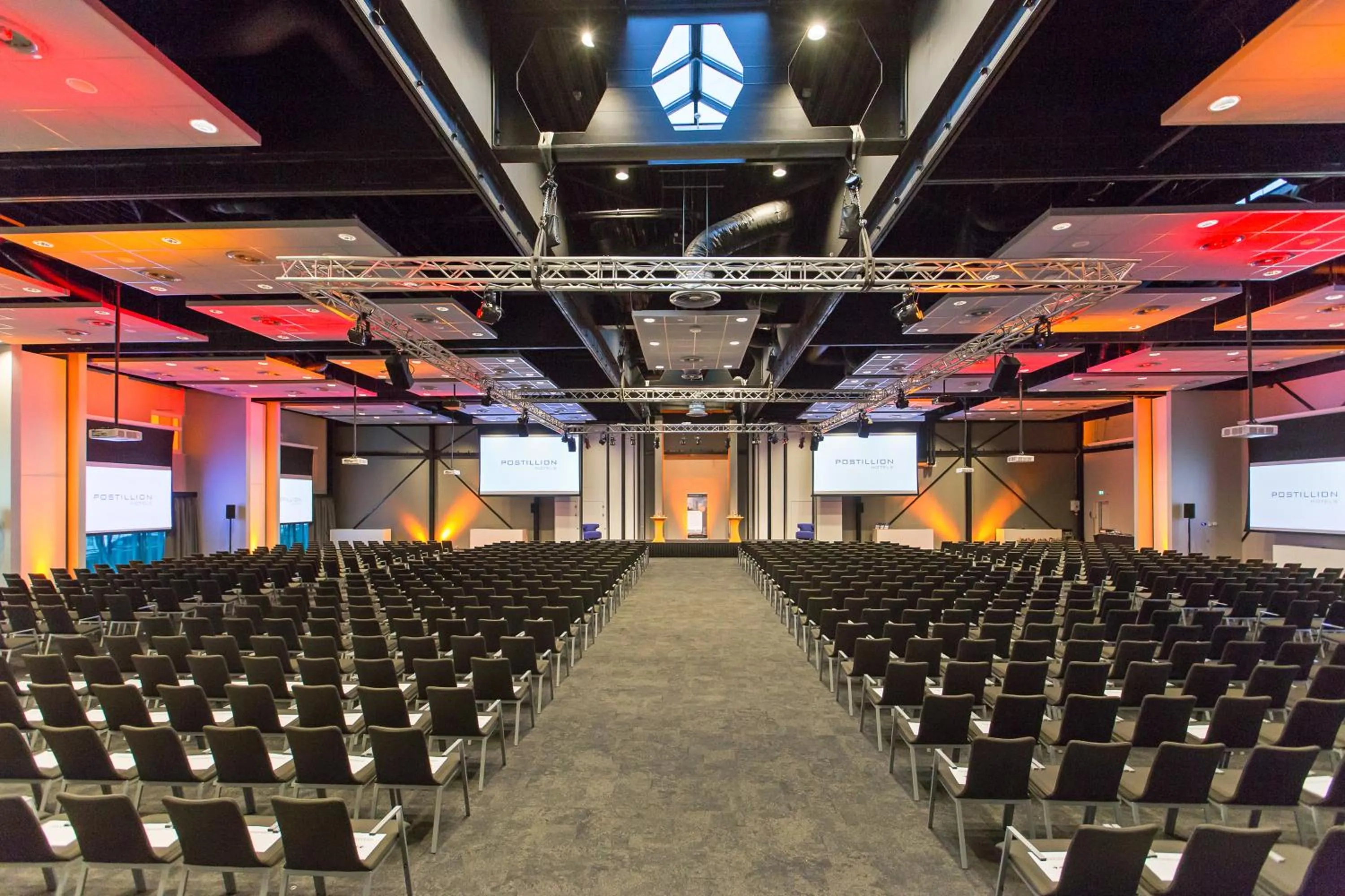 Business facilities in Postillion Hotel Amsterdam