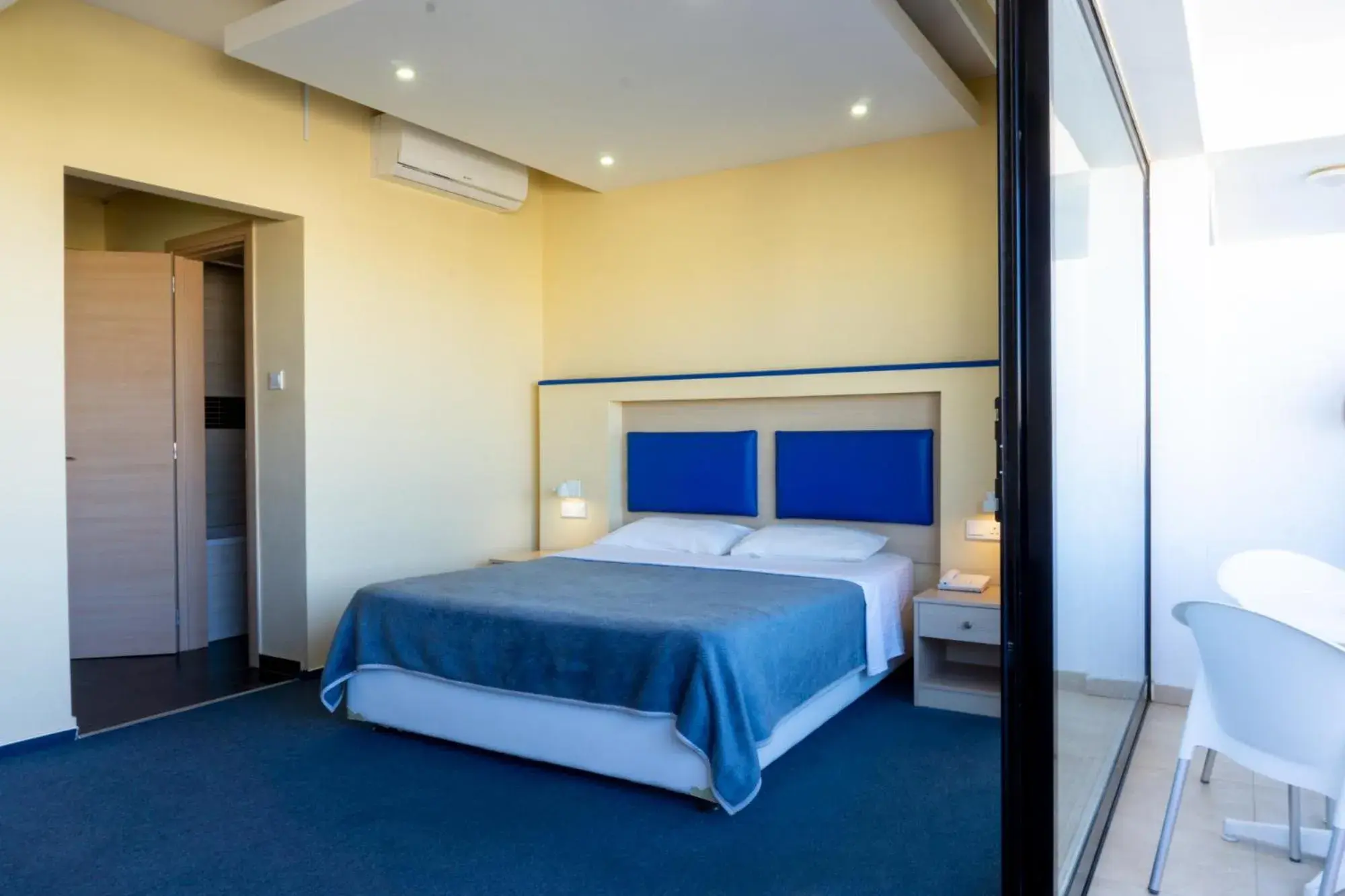 Double or Twin Room with Mountain View - single occupancy in Mariandy Hotel Double or Twin Room with Mountain View - single occupancy in Mariandy Hotel