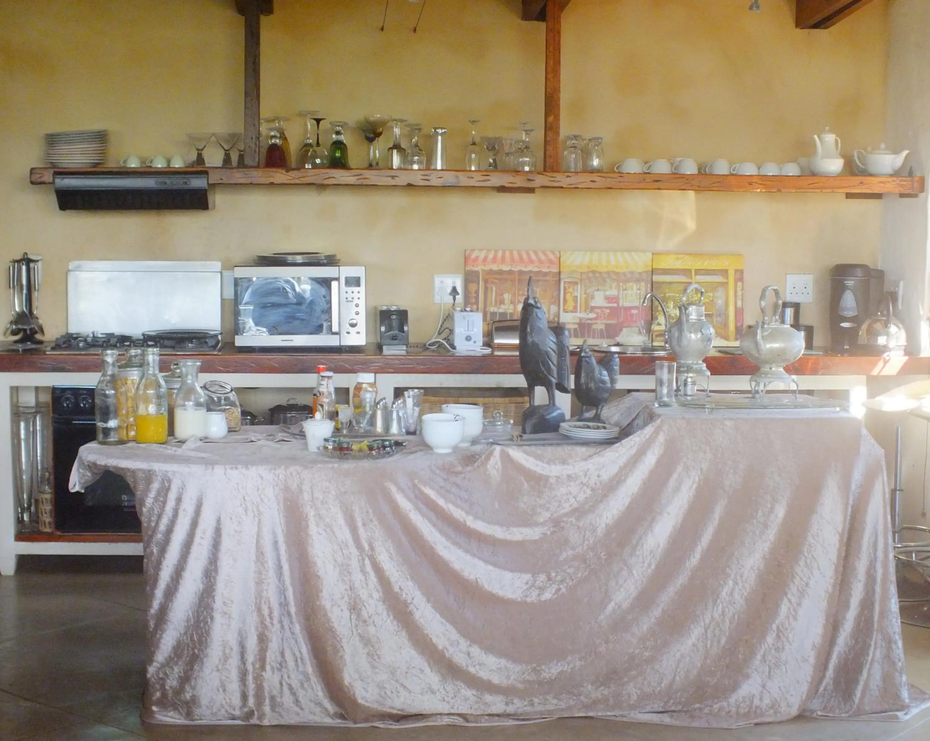 Food in A Whale of a View Bed & Breakfast