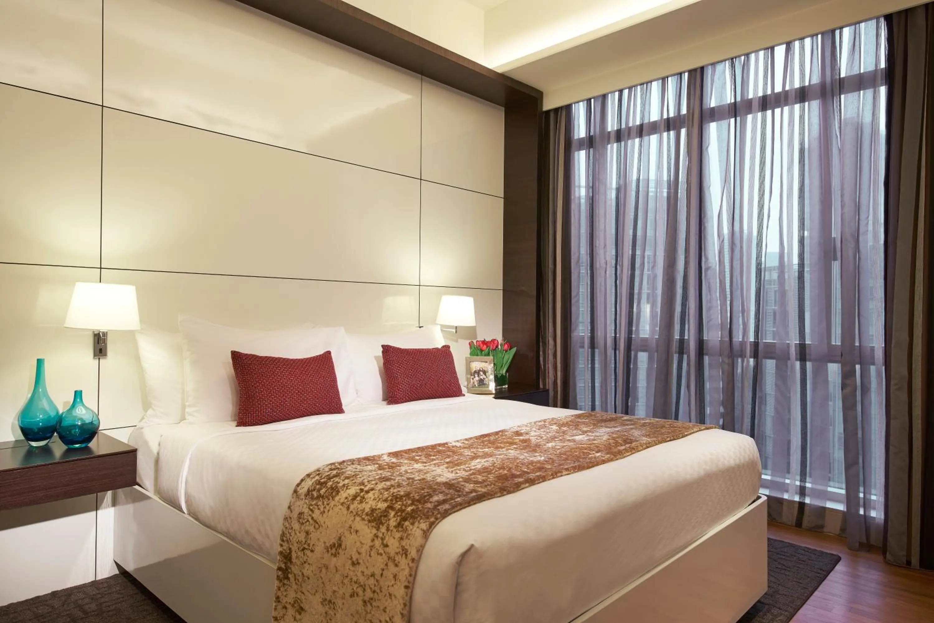 Bedroom, Bed in Orchard Scotts Residences by Far East Hospitality