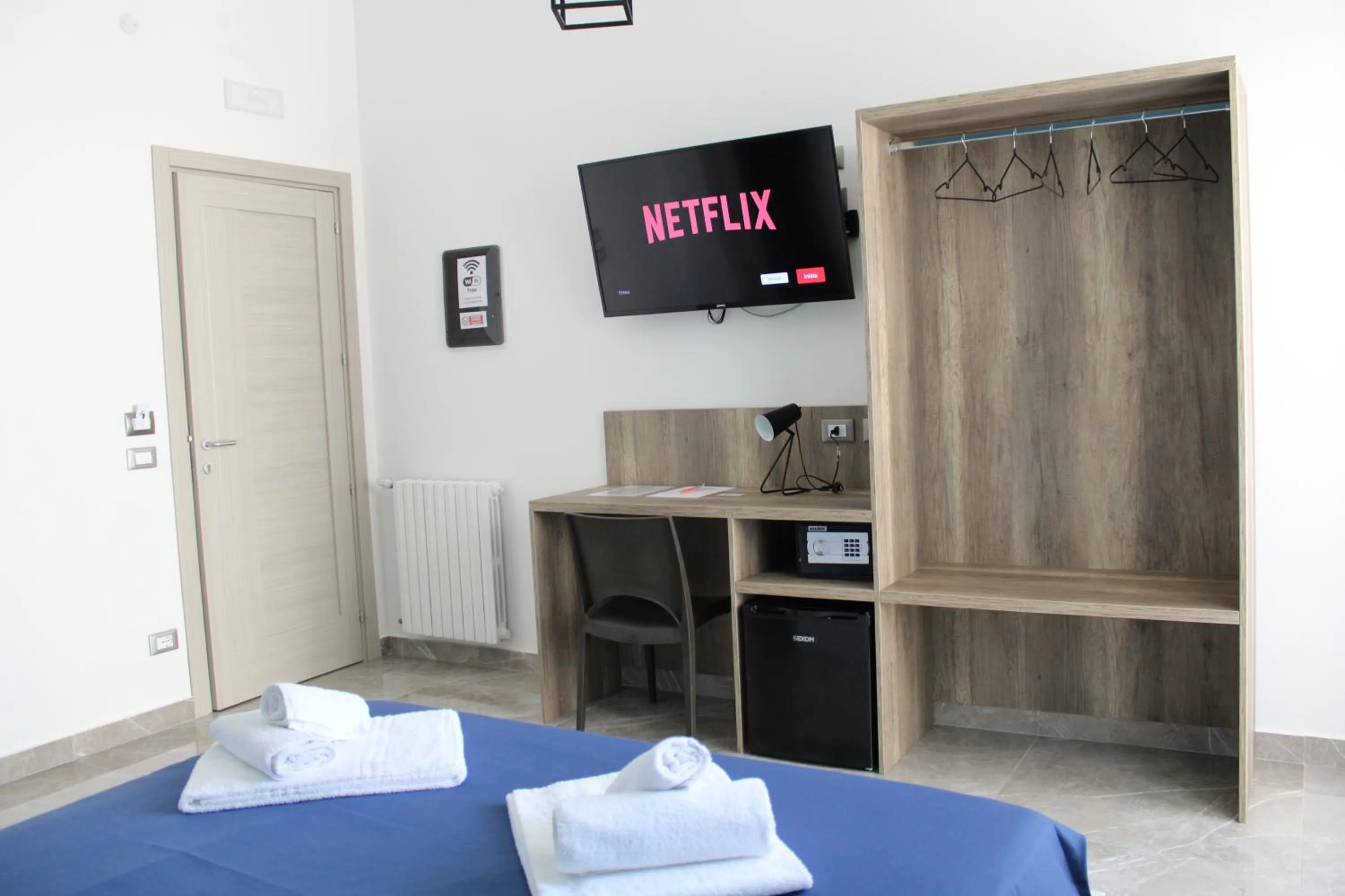 TV and multimedia, Bed in B&B D'Amari Affittacamere