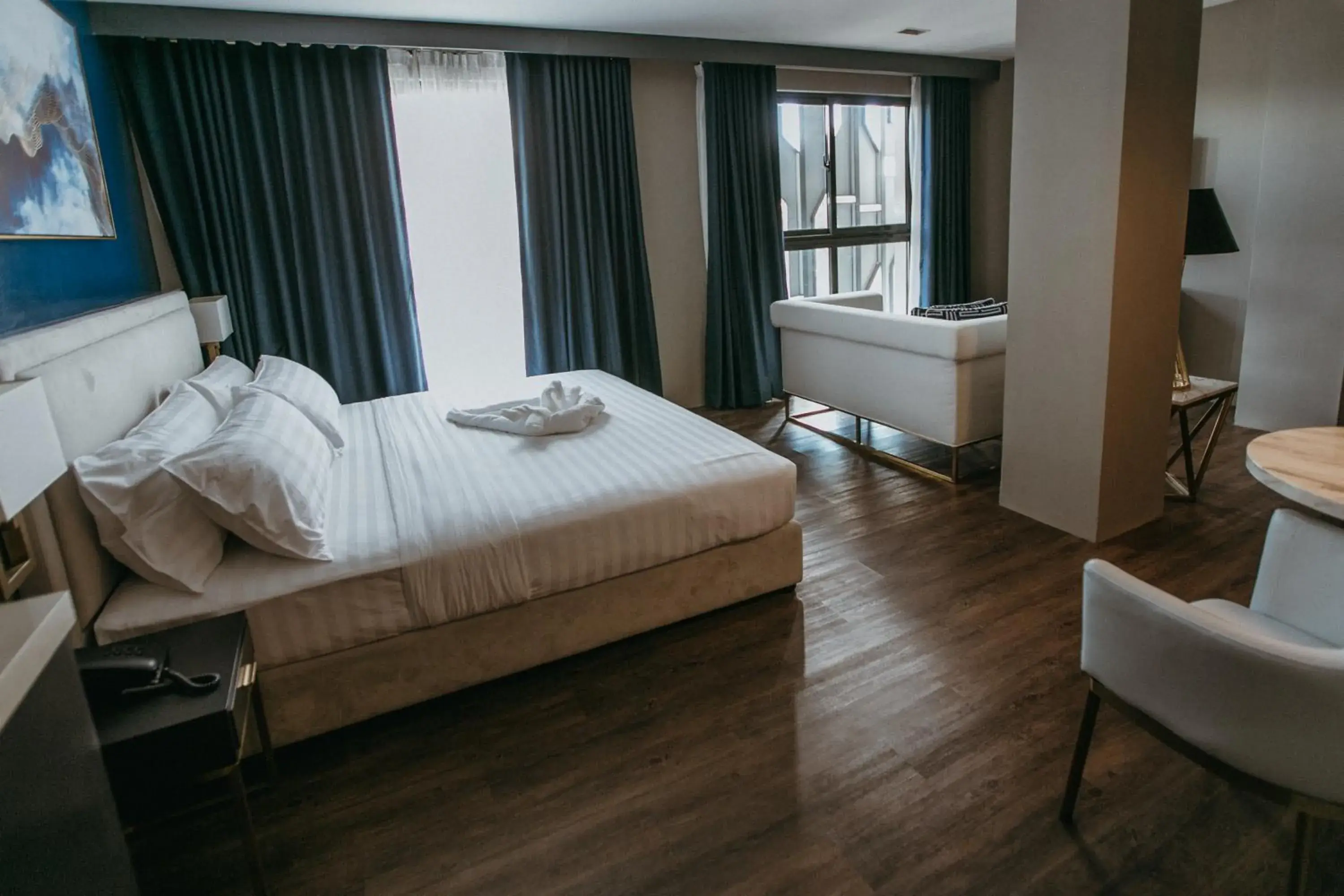 Executive Suite in PVL Suites Executive Suite in PVL Suites