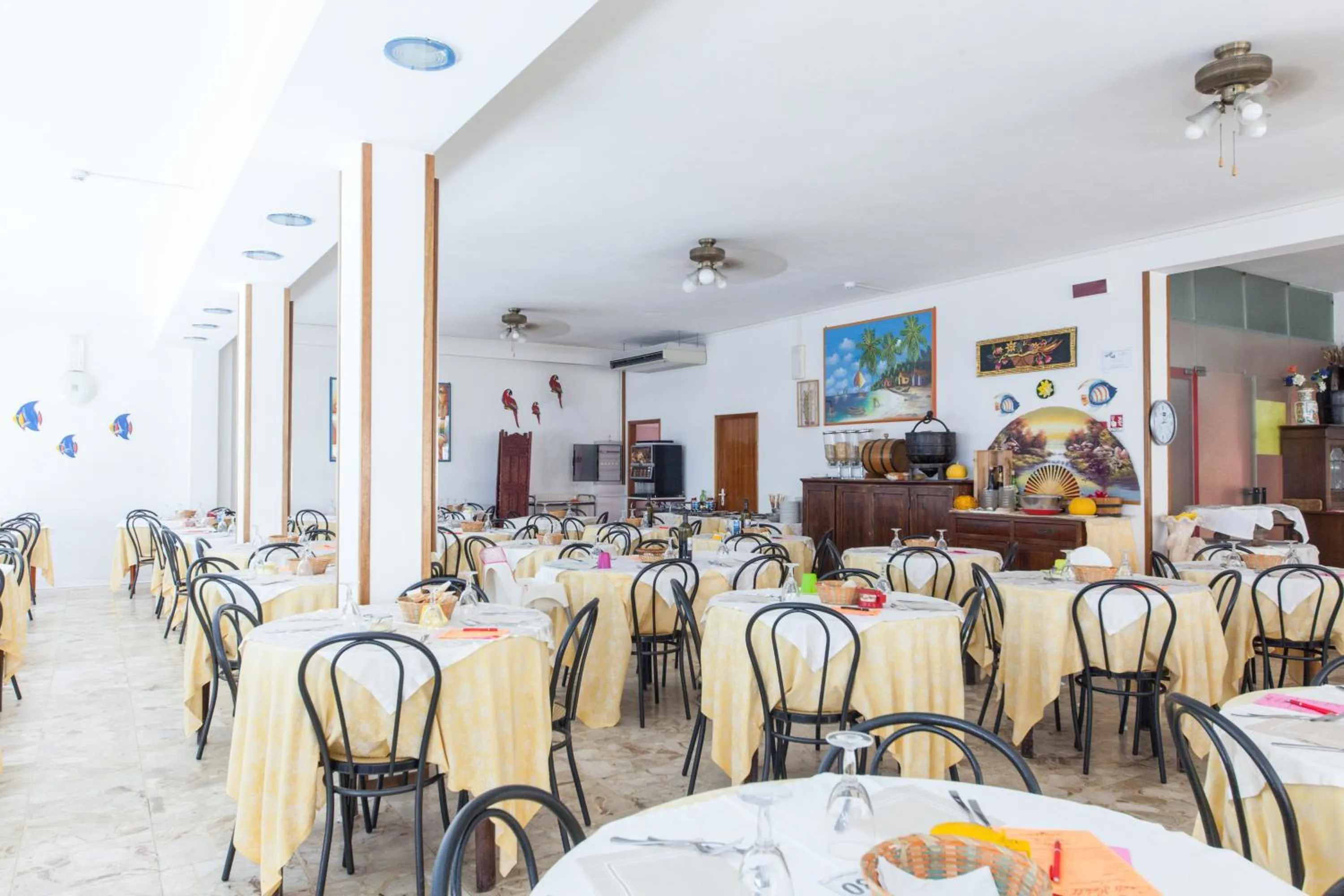 Restaurant/places to eat in Hotel Corallo