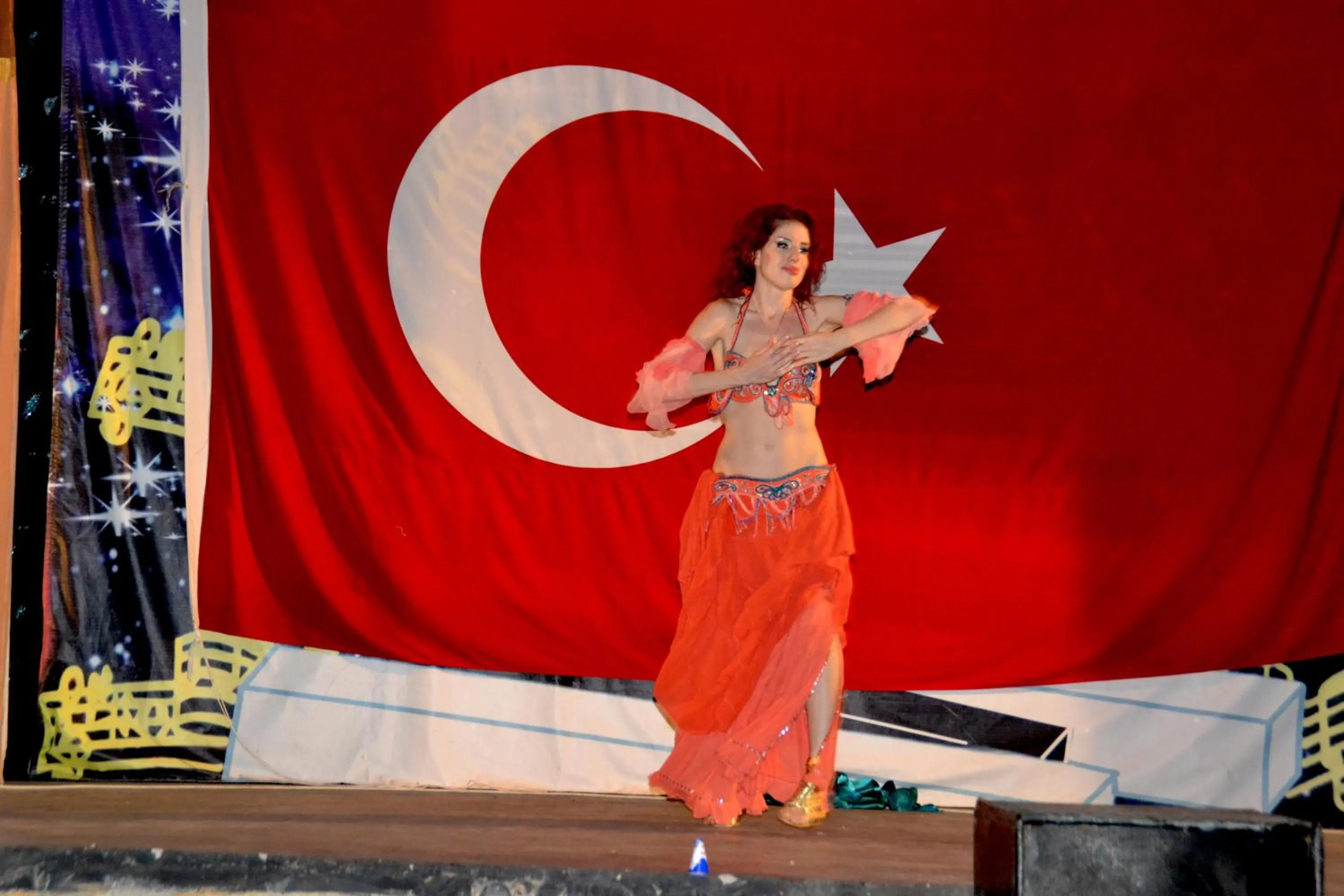 Evening entertainment in Magic Sun Hotel - All Inclusive